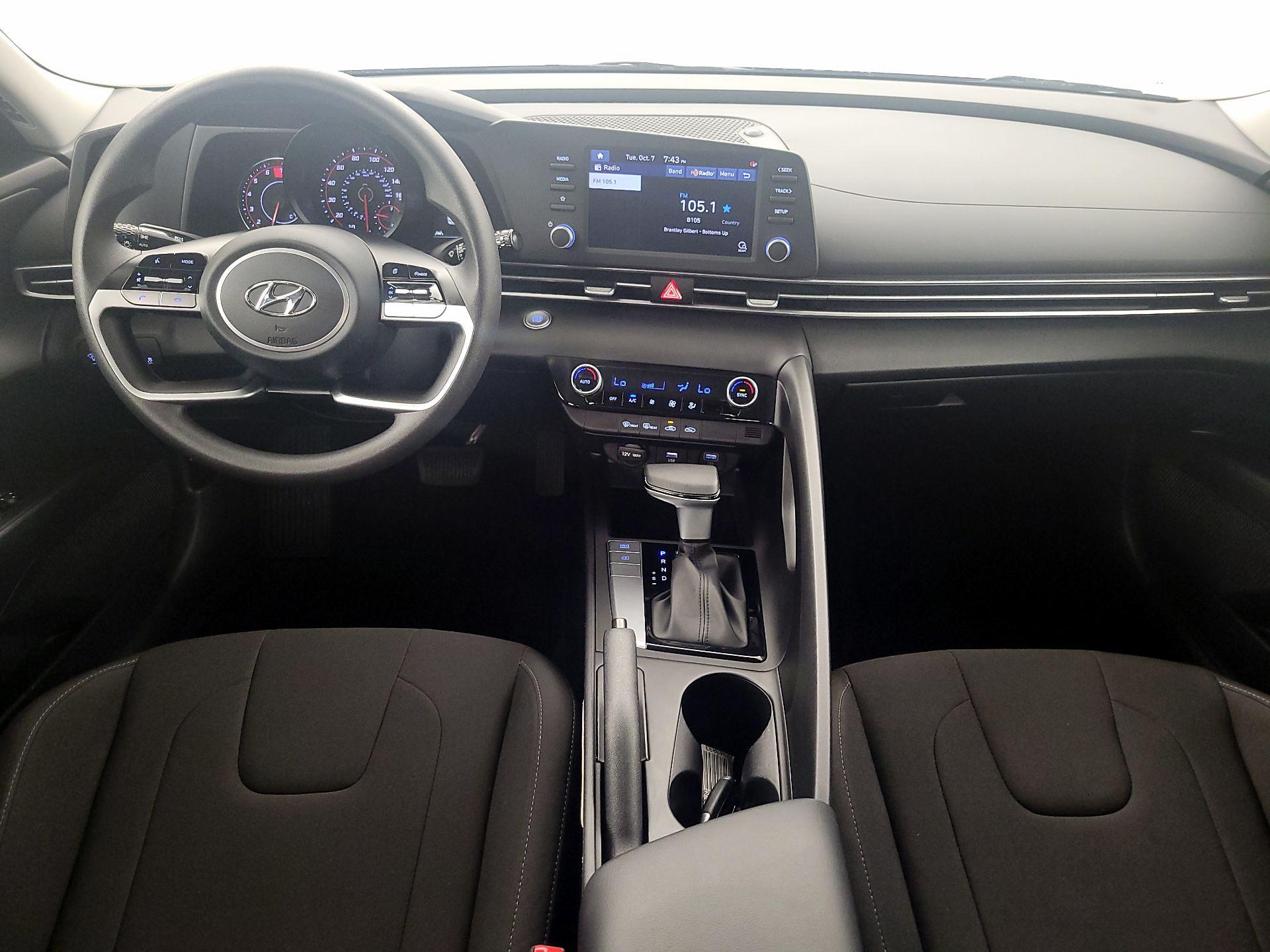 Thumbnail: 2022 Hyundai Elantra - 9