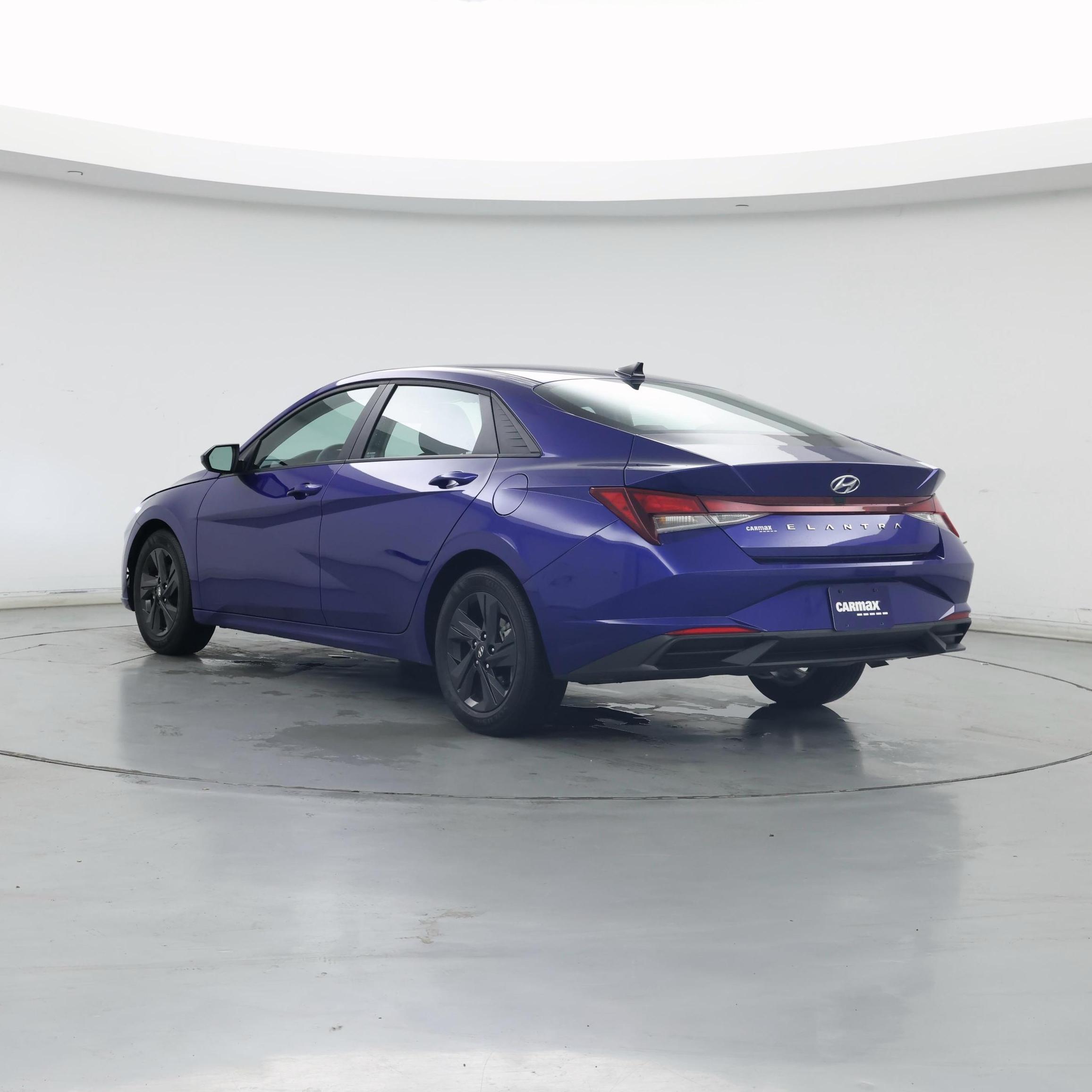 Thumbnail: 2022 Hyundai Elantra - 2