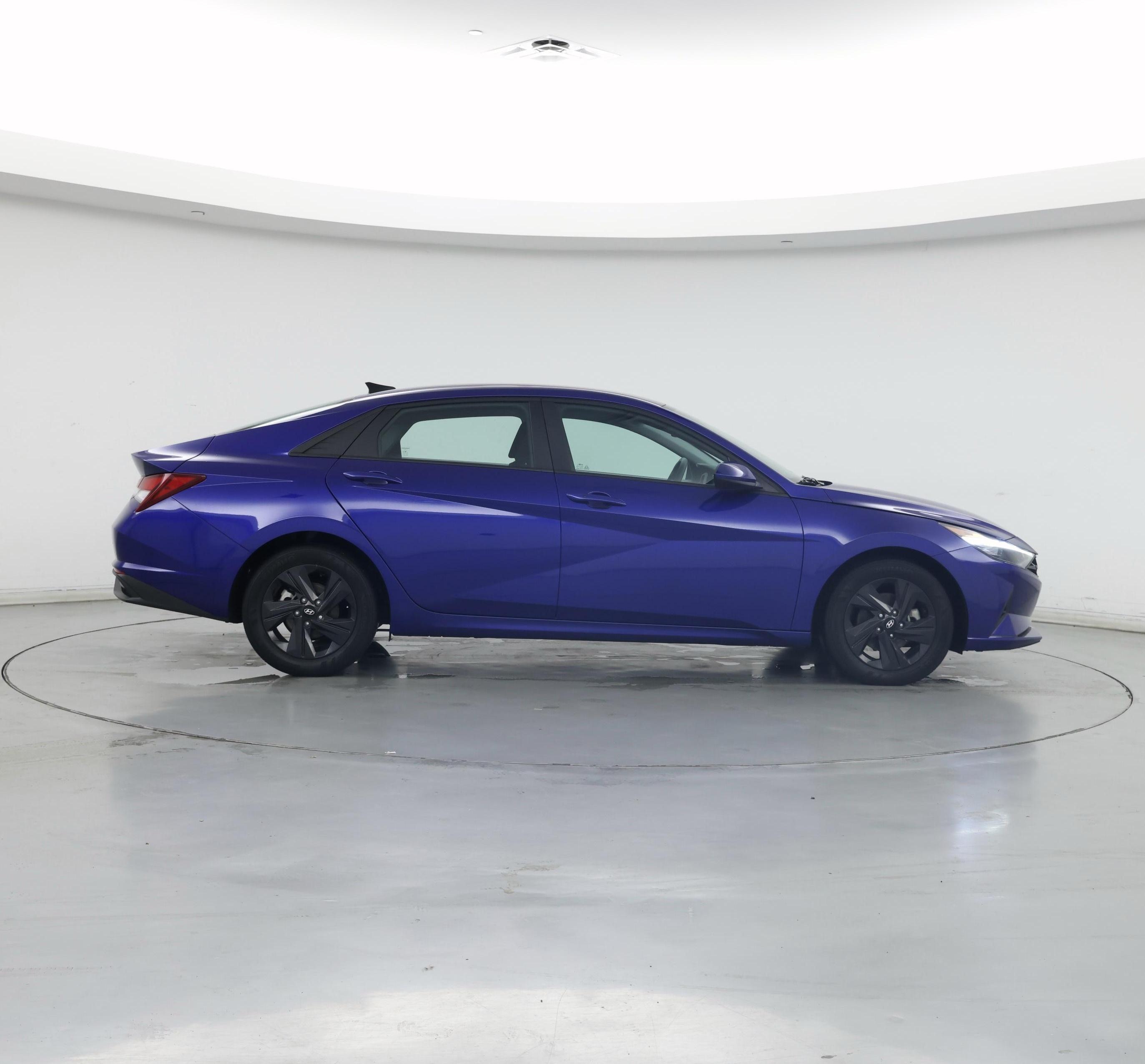 Thumbnail: 2022 Hyundai Elantra - 7