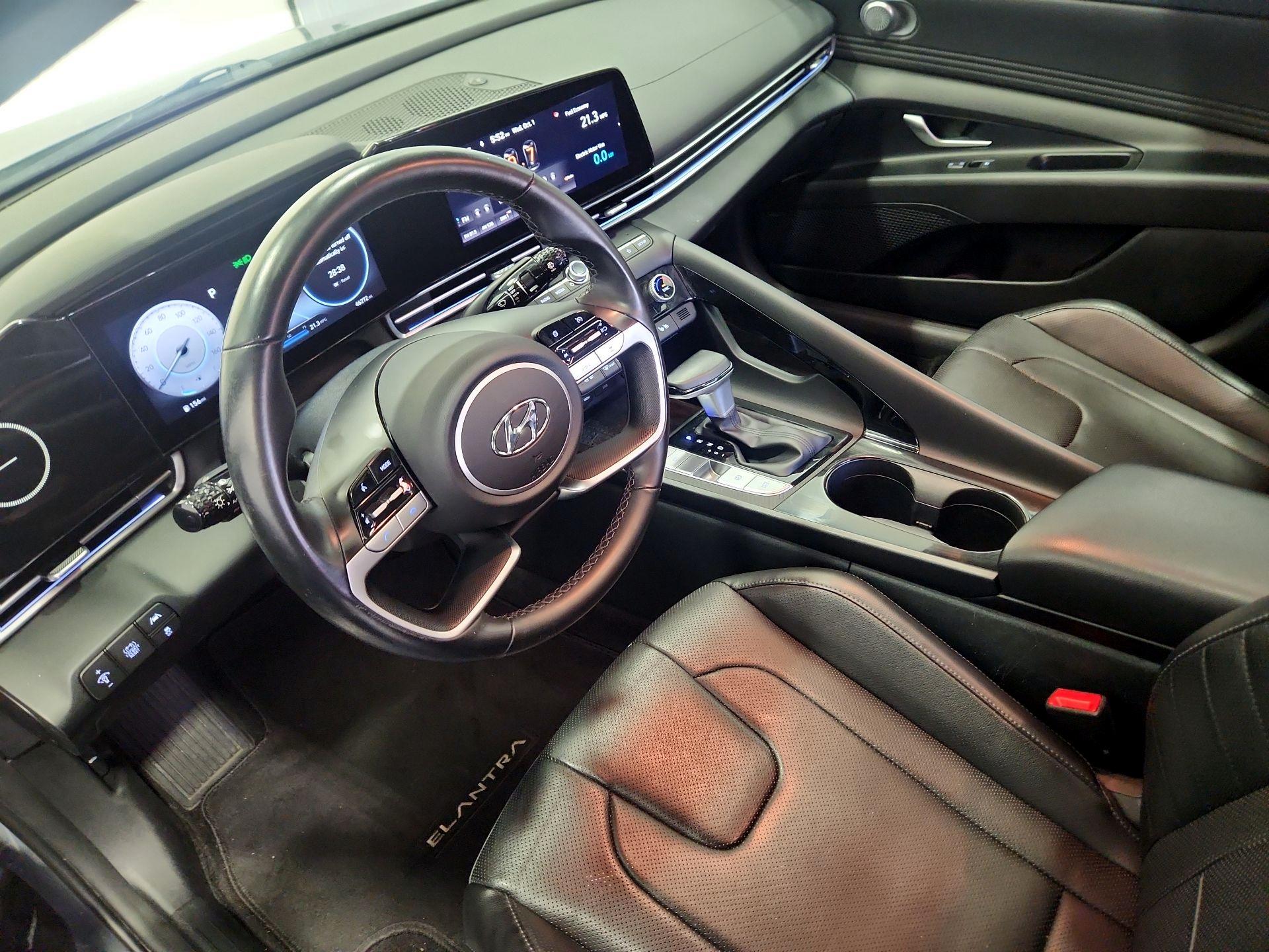 Thumbnail: 2022 Hyundai Elantra - 11