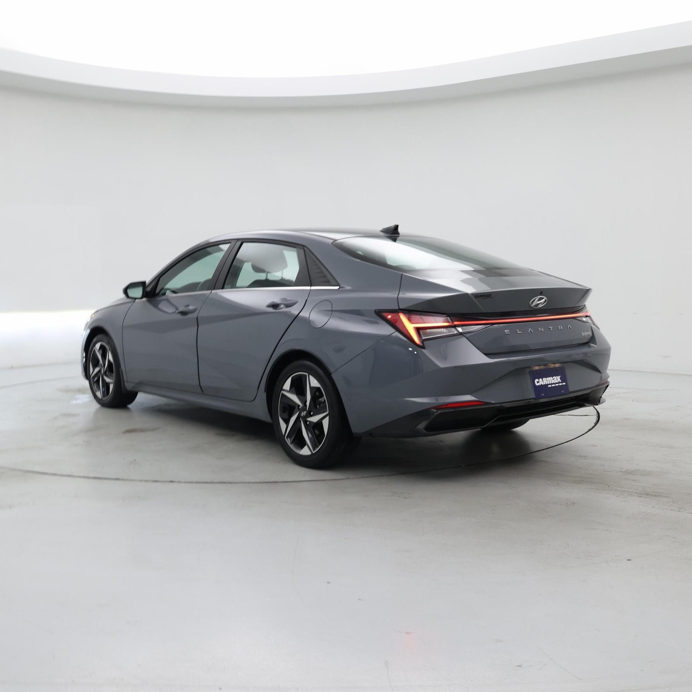 Thumbnail: 2022 Hyundai Elantra - 2