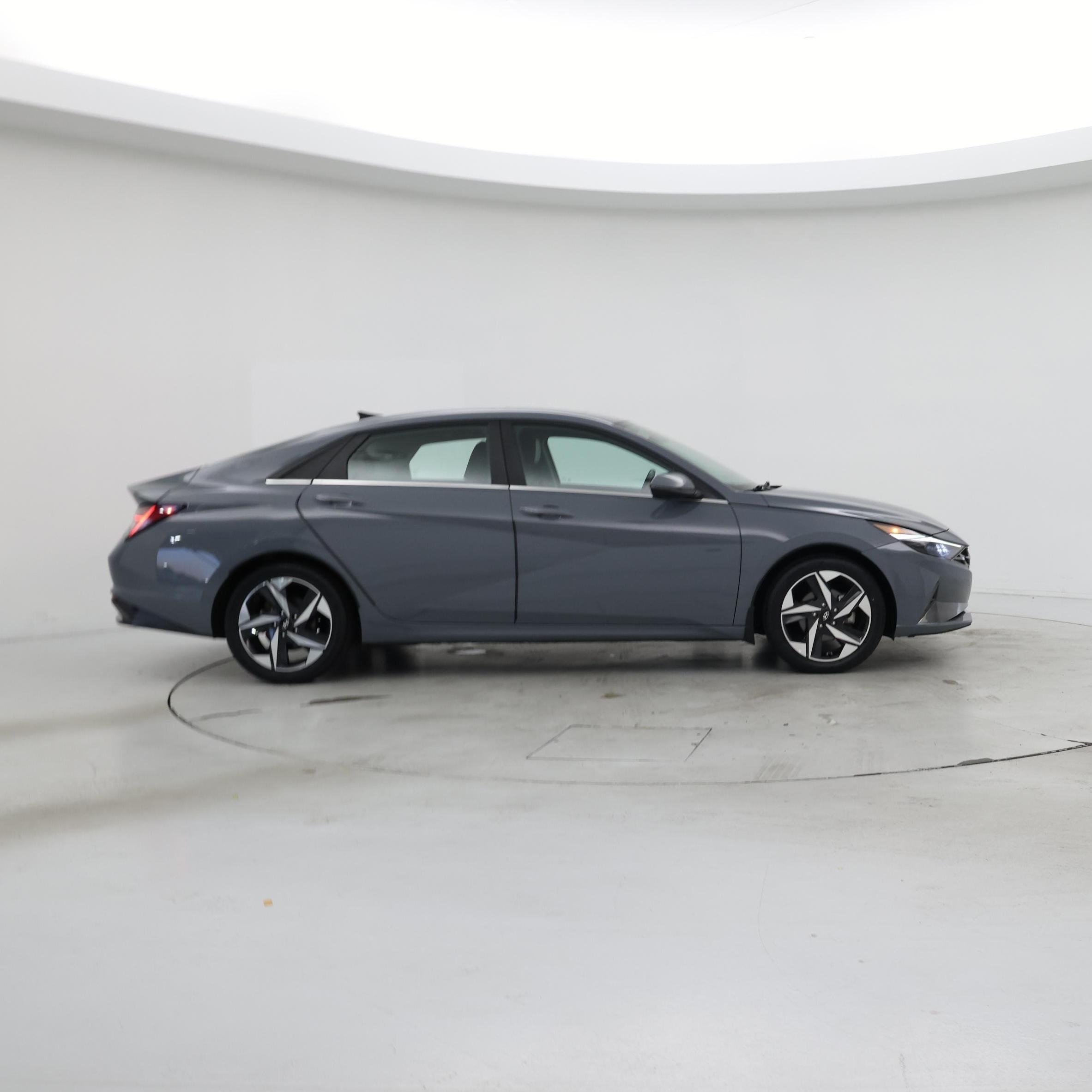 Thumbnail: 2022 Hyundai Elantra - 7