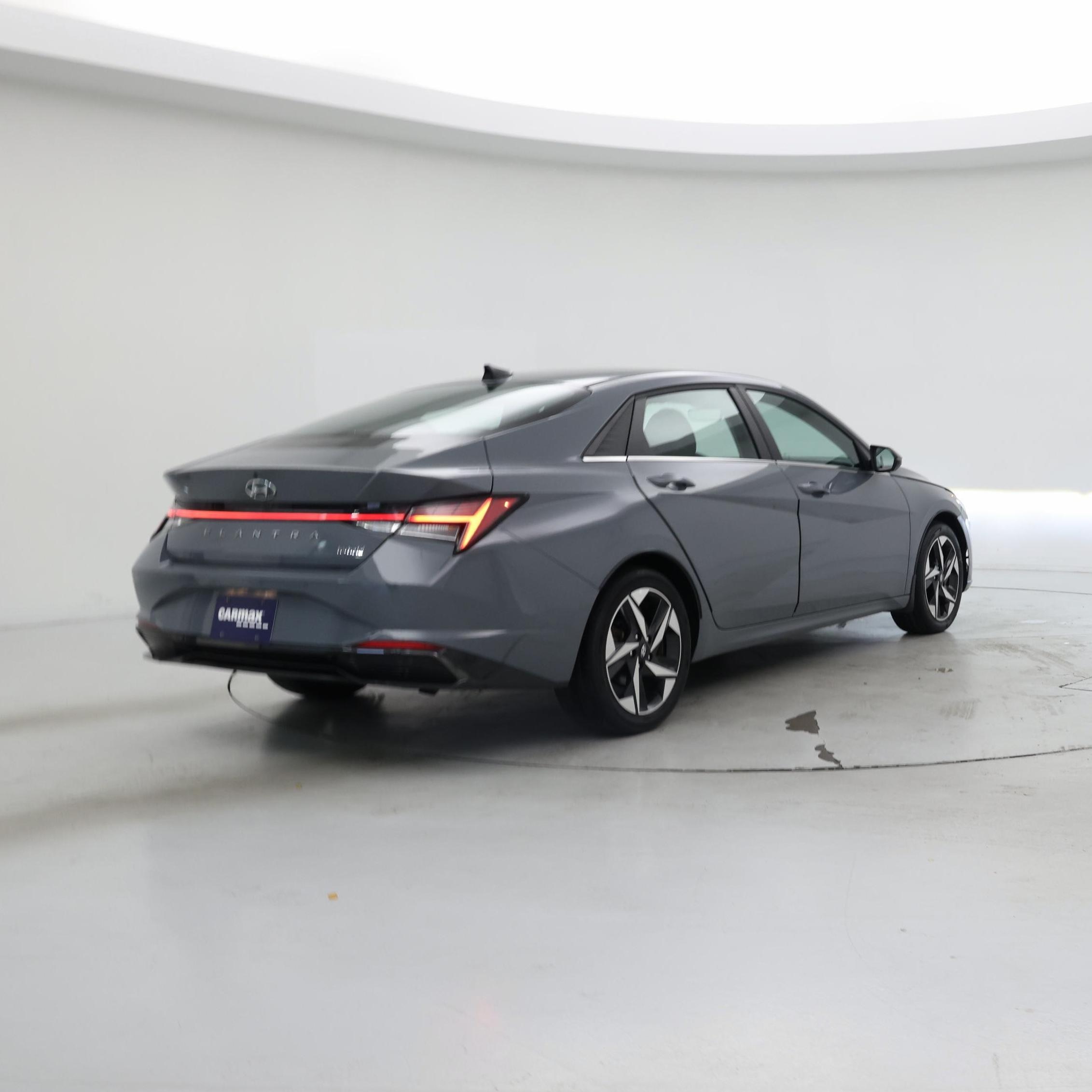 Thumbnail: 2022 Hyundai Elantra - 8