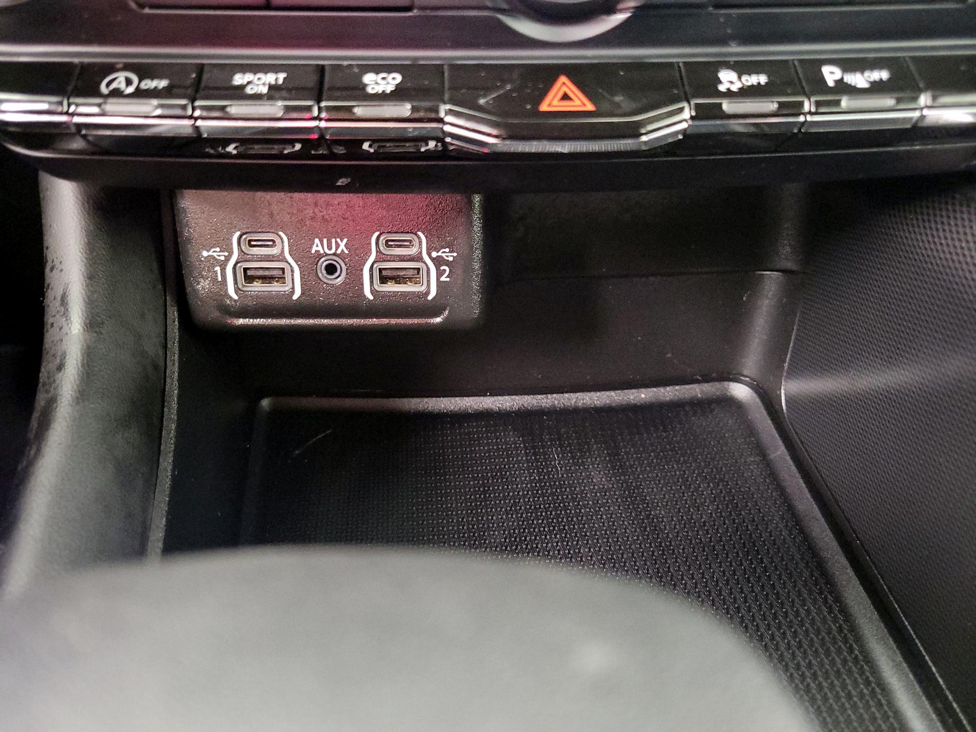 Thumbnail: 2022 Dodge Durango - 18