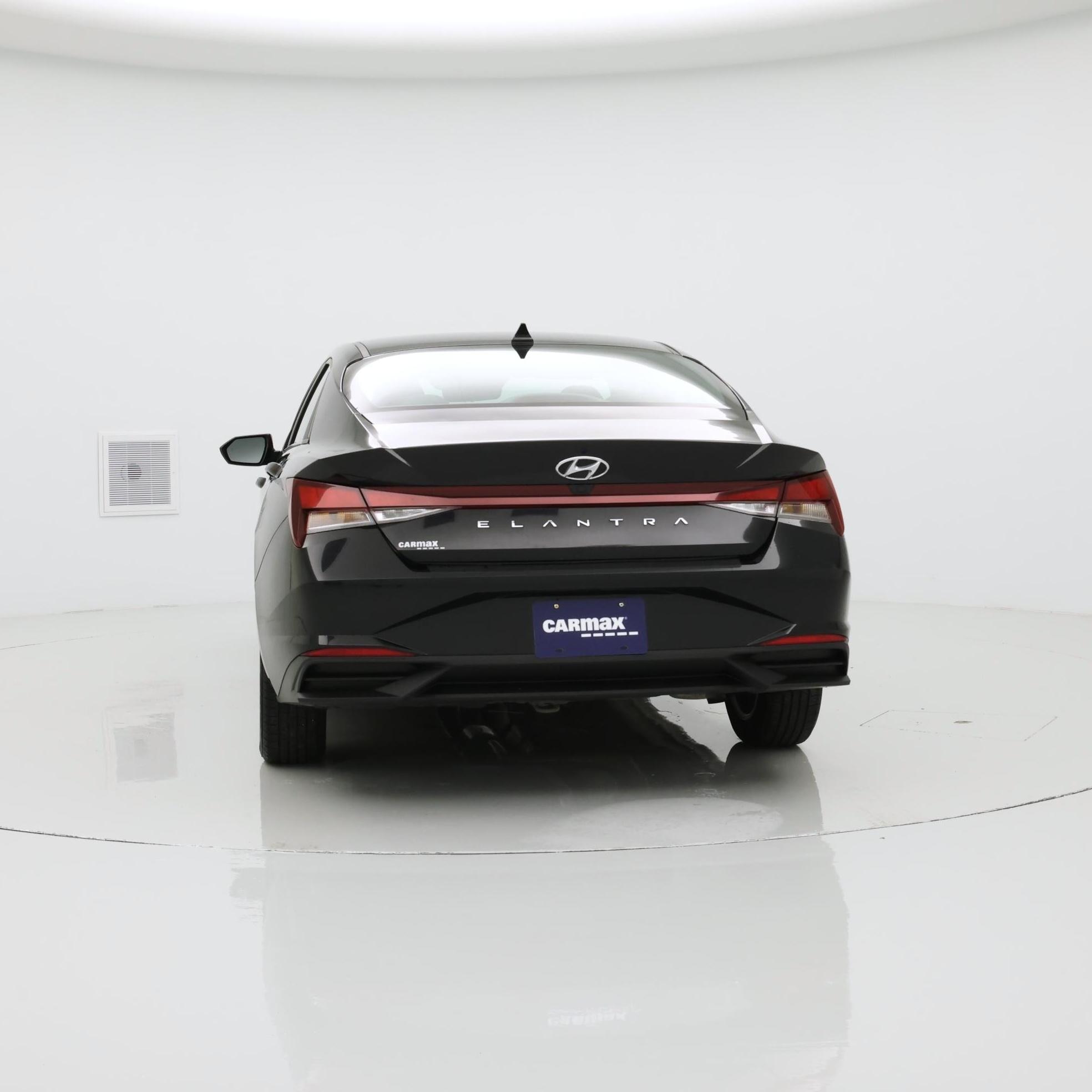 Thumbnail: 2023 Hyundai Elantra - 6