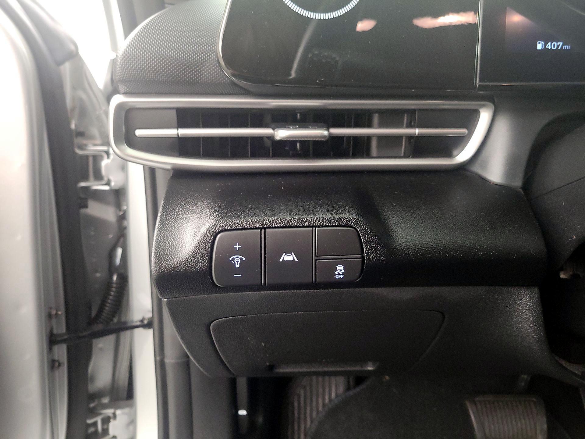 Thumbnail: 2023 Hyundai Elantra - 13