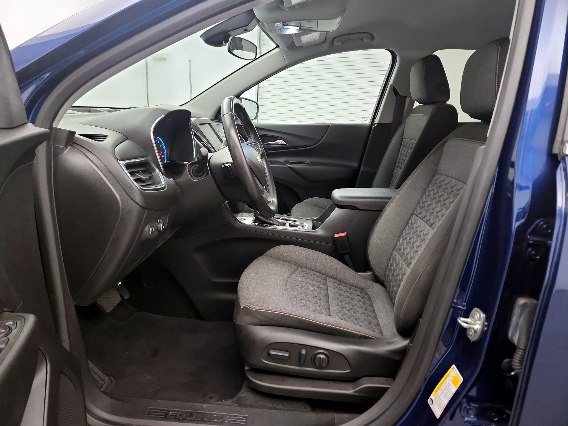 Thumbnail: 2022 Chevrolet Equinox - 11