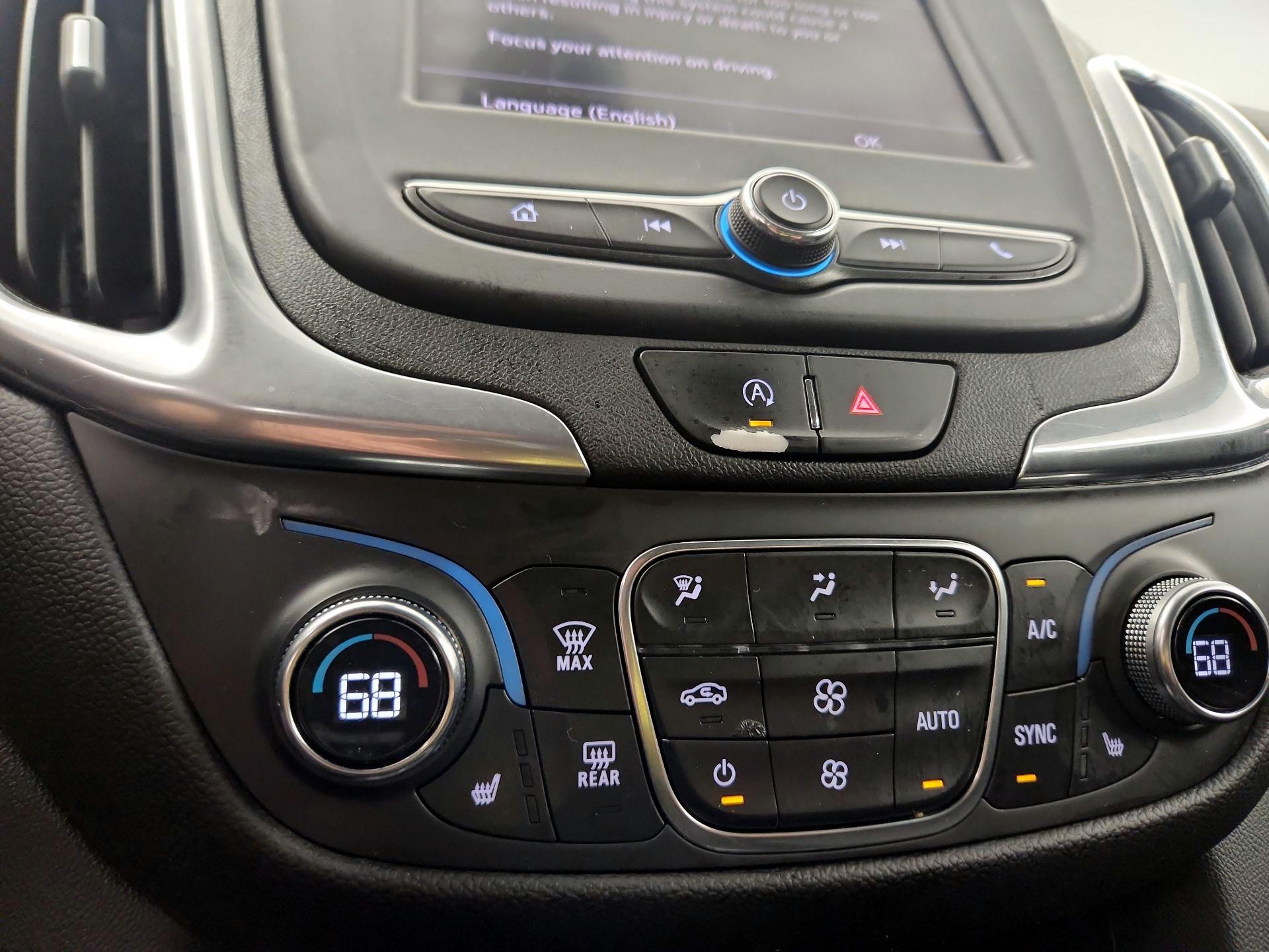 Thumbnail: 2022 Chevrolet Equinox - 16