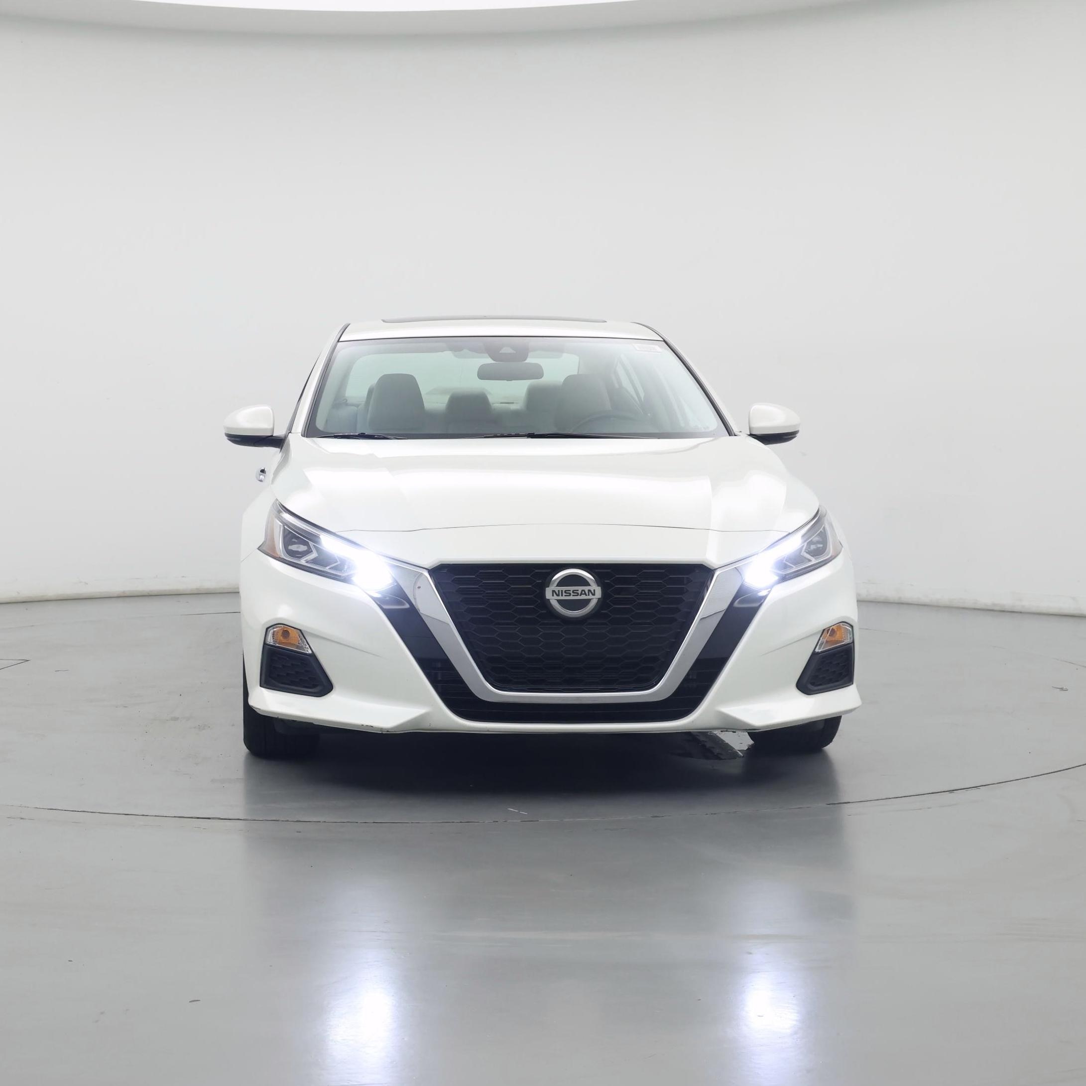 Thumbnail: 2022 Nissan Altima - 5