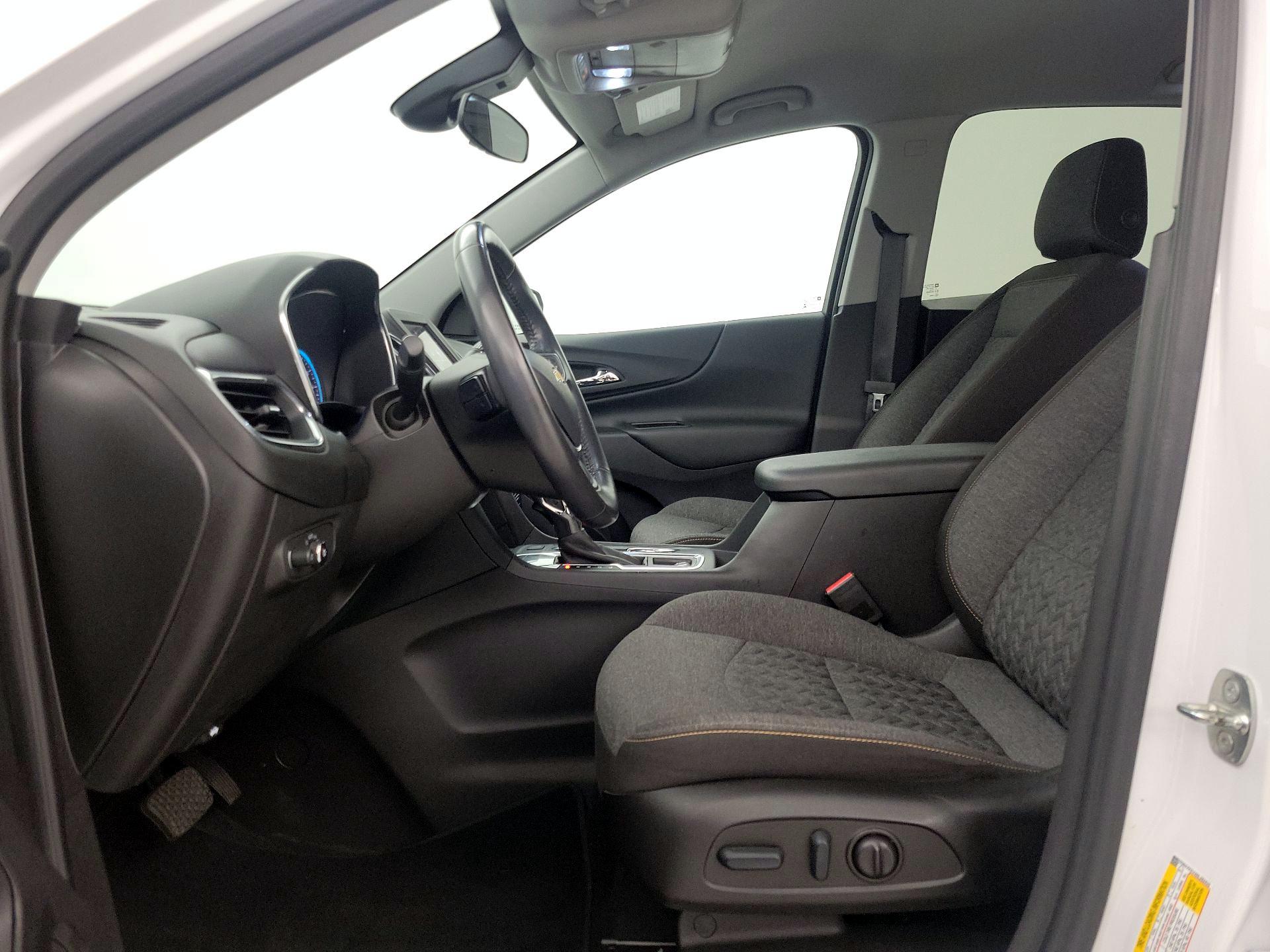 Thumbnail: 2022 Chevrolet Equinox - 11