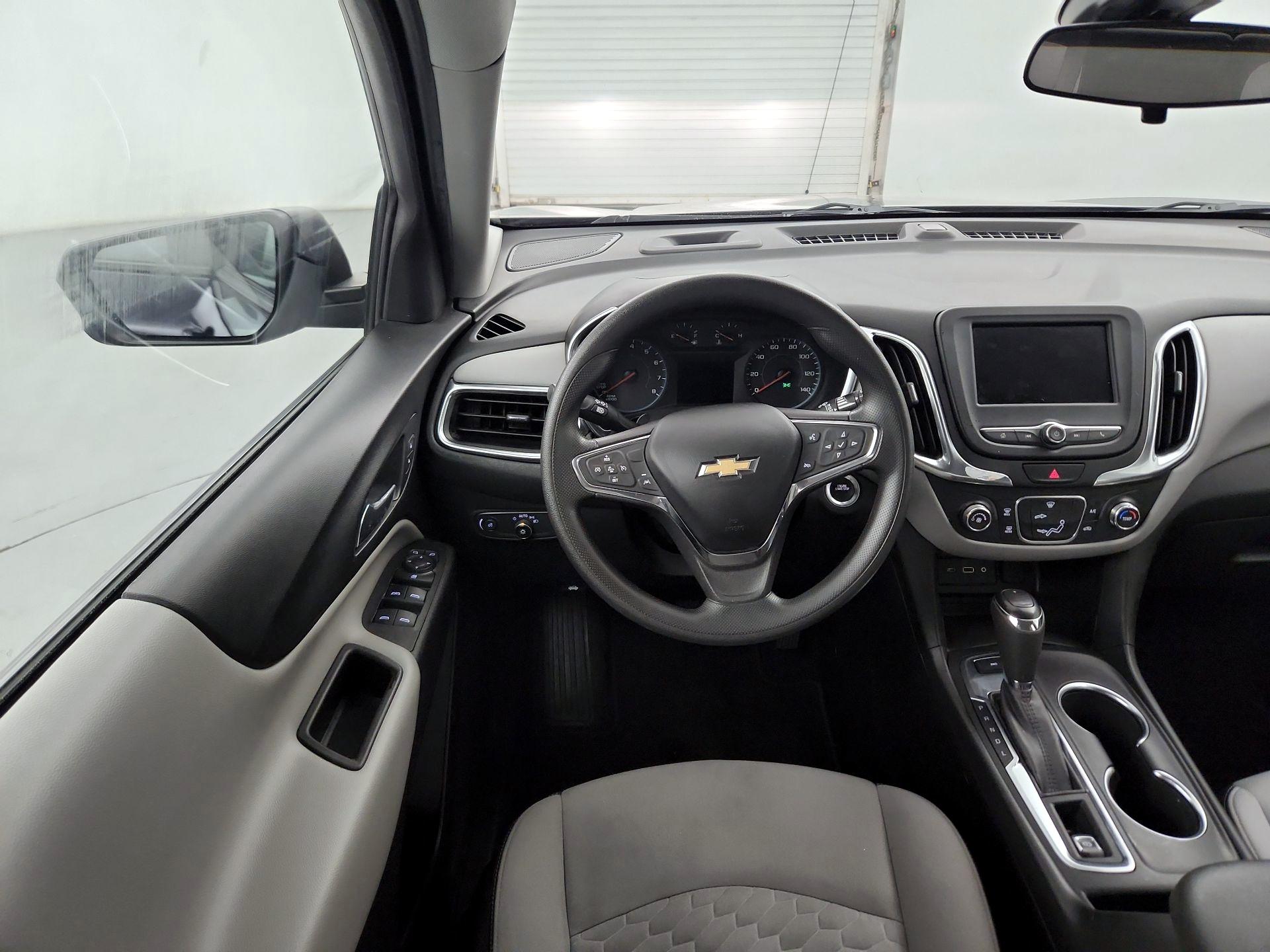 Thumbnail: 2021 Chevrolet Equinox - 10