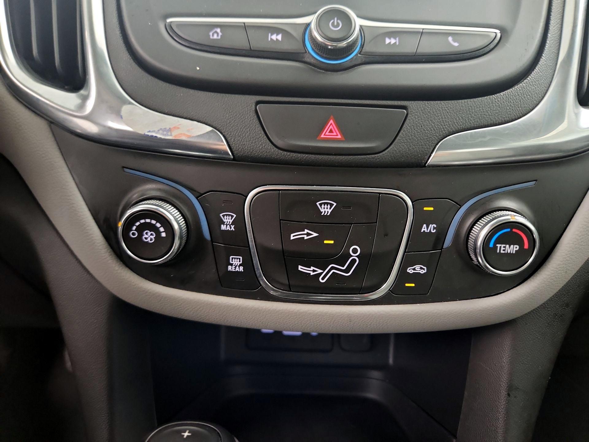 Thumbnail: 2021 Chevrolet Equinox - 16