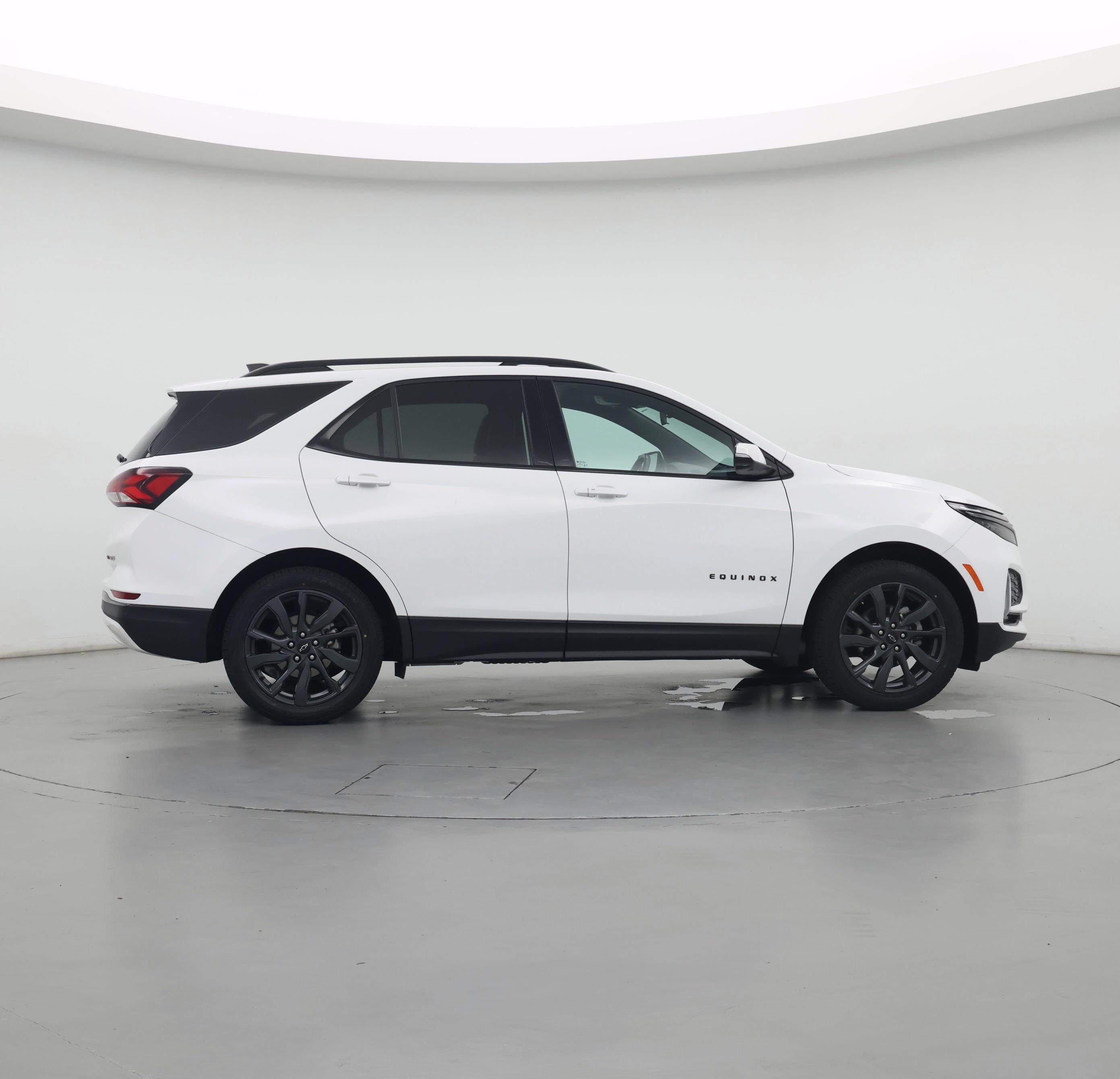 Thumbnail: 2022 Chevrolet Equinox - 2