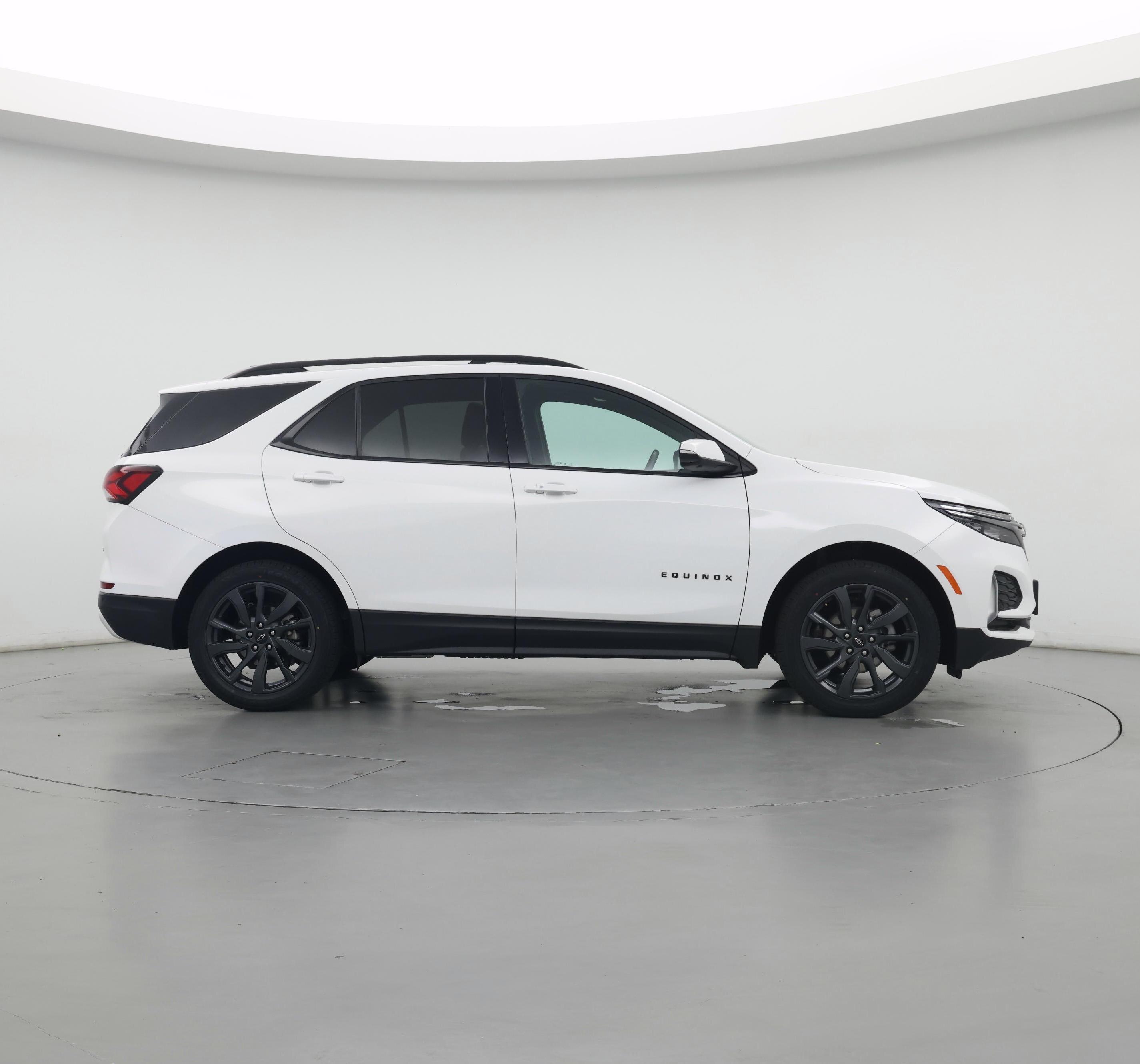 Thumbnail: 2022 Chevrolet Equinox - 6