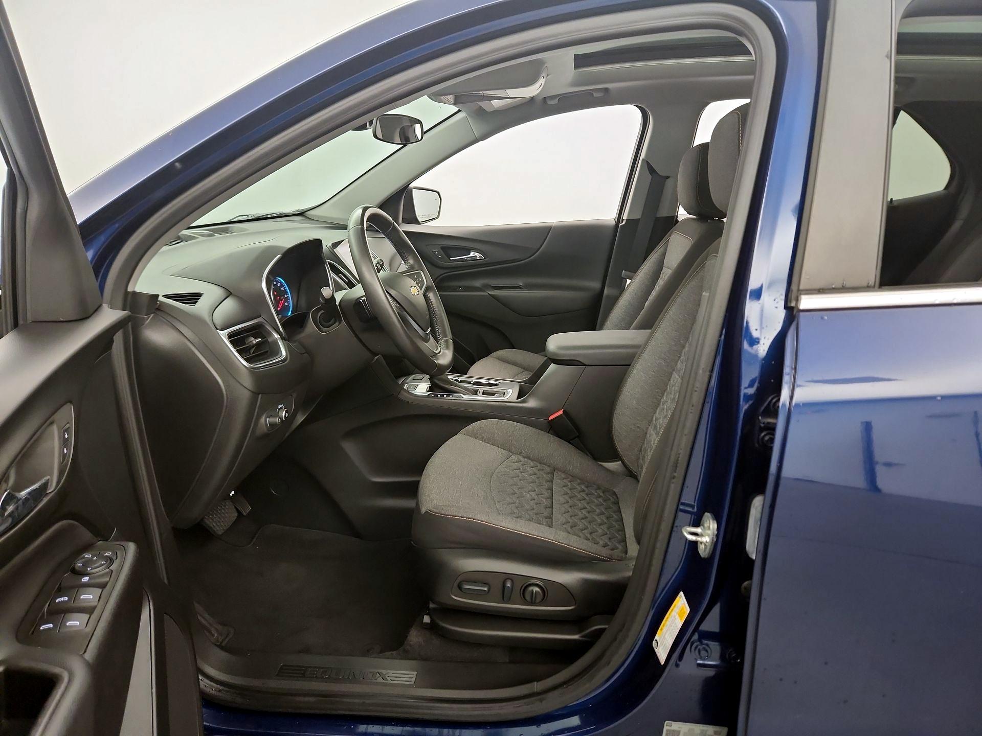 Thumbnail: 2022 Chevrolet Equinox - 11