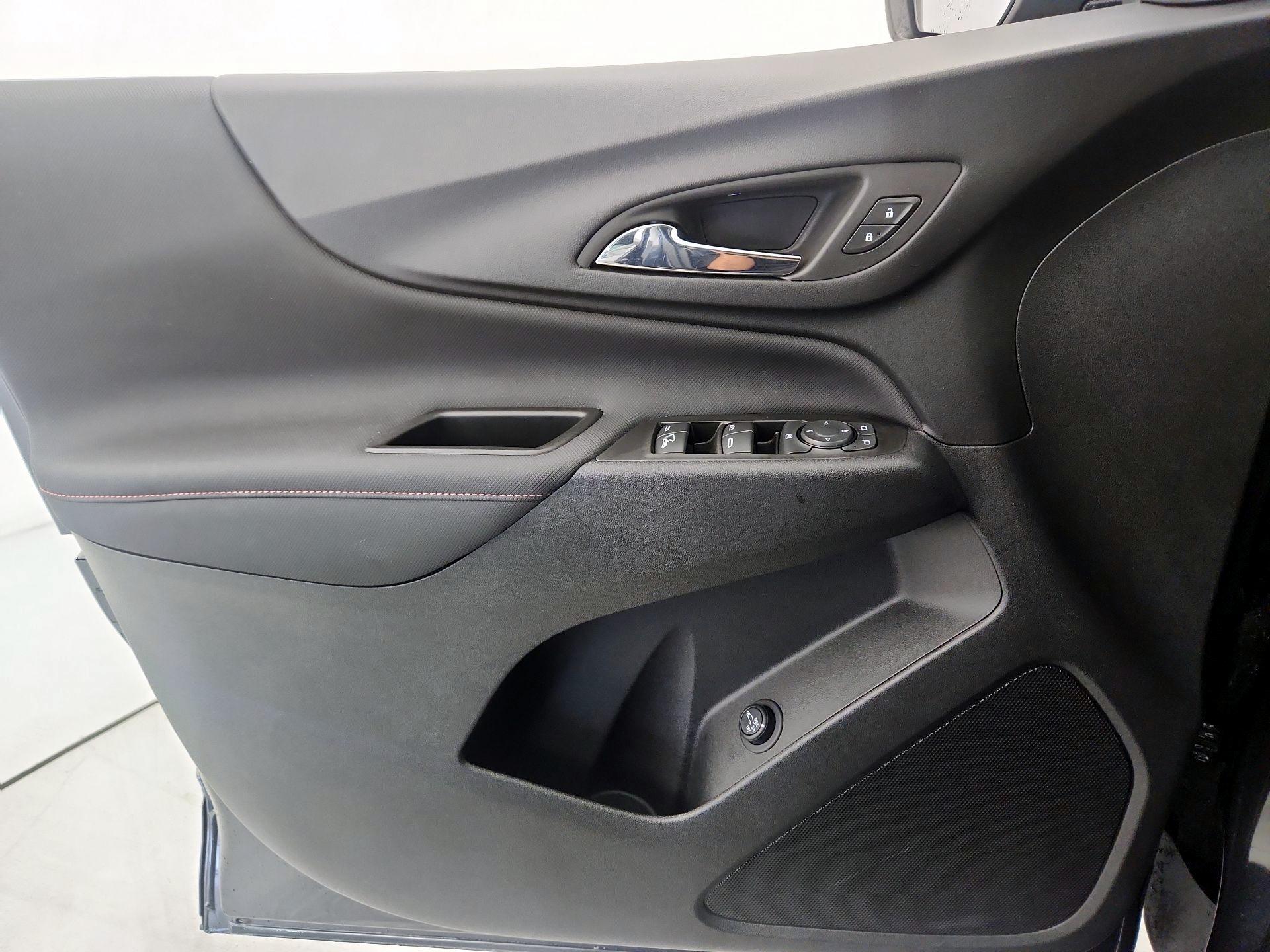 Thumbnail: 2022 Chevrolet Equinox - 12