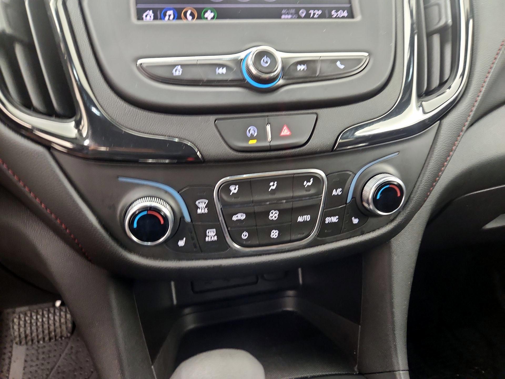 Thumbnail: 2022 Chevrolet Equinox - 16