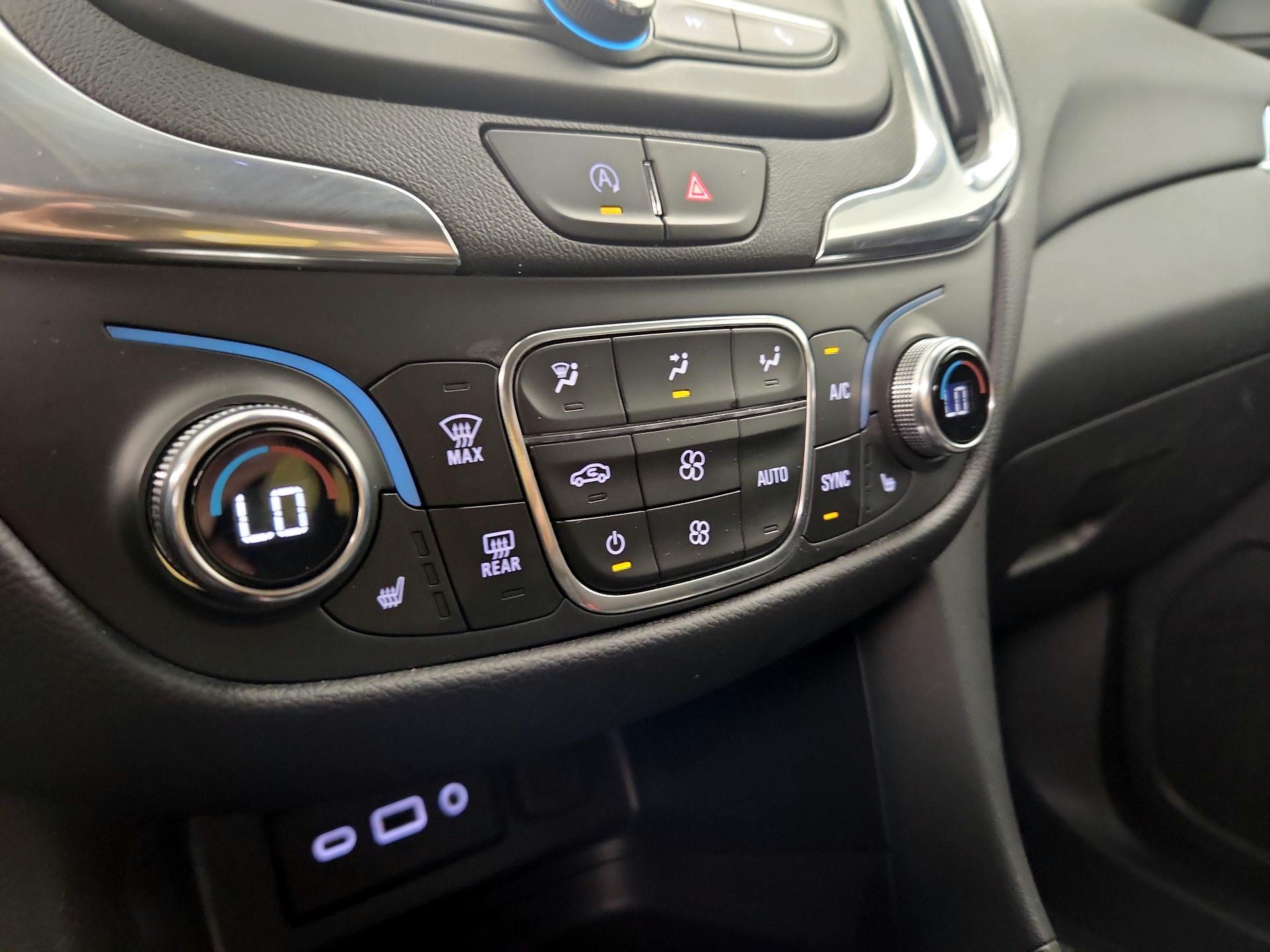 Thumbnail: 2022 Chevrolet Equinox - 16