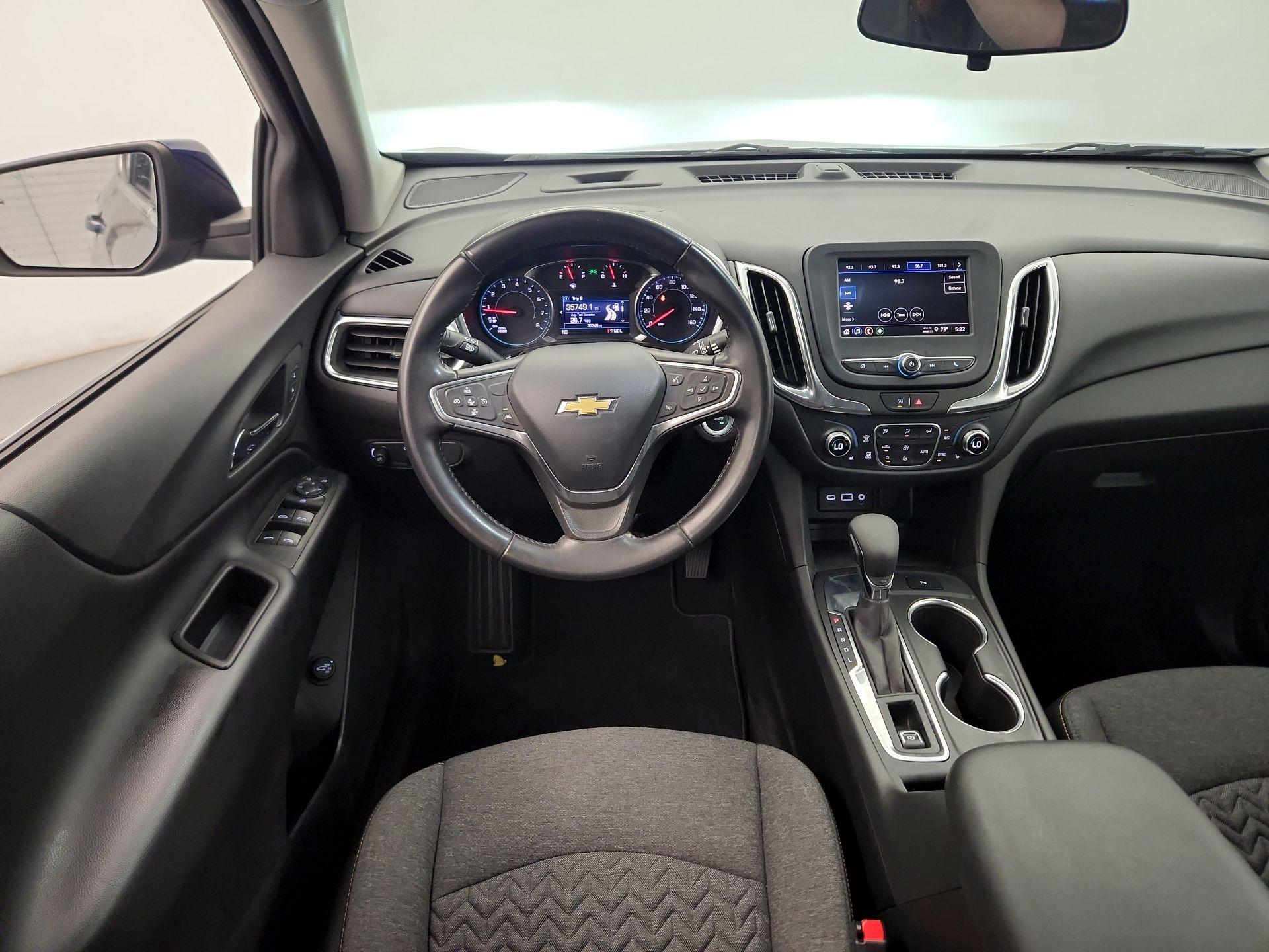 Thumbnail: 2022 Chevrolet Equinox - 10
