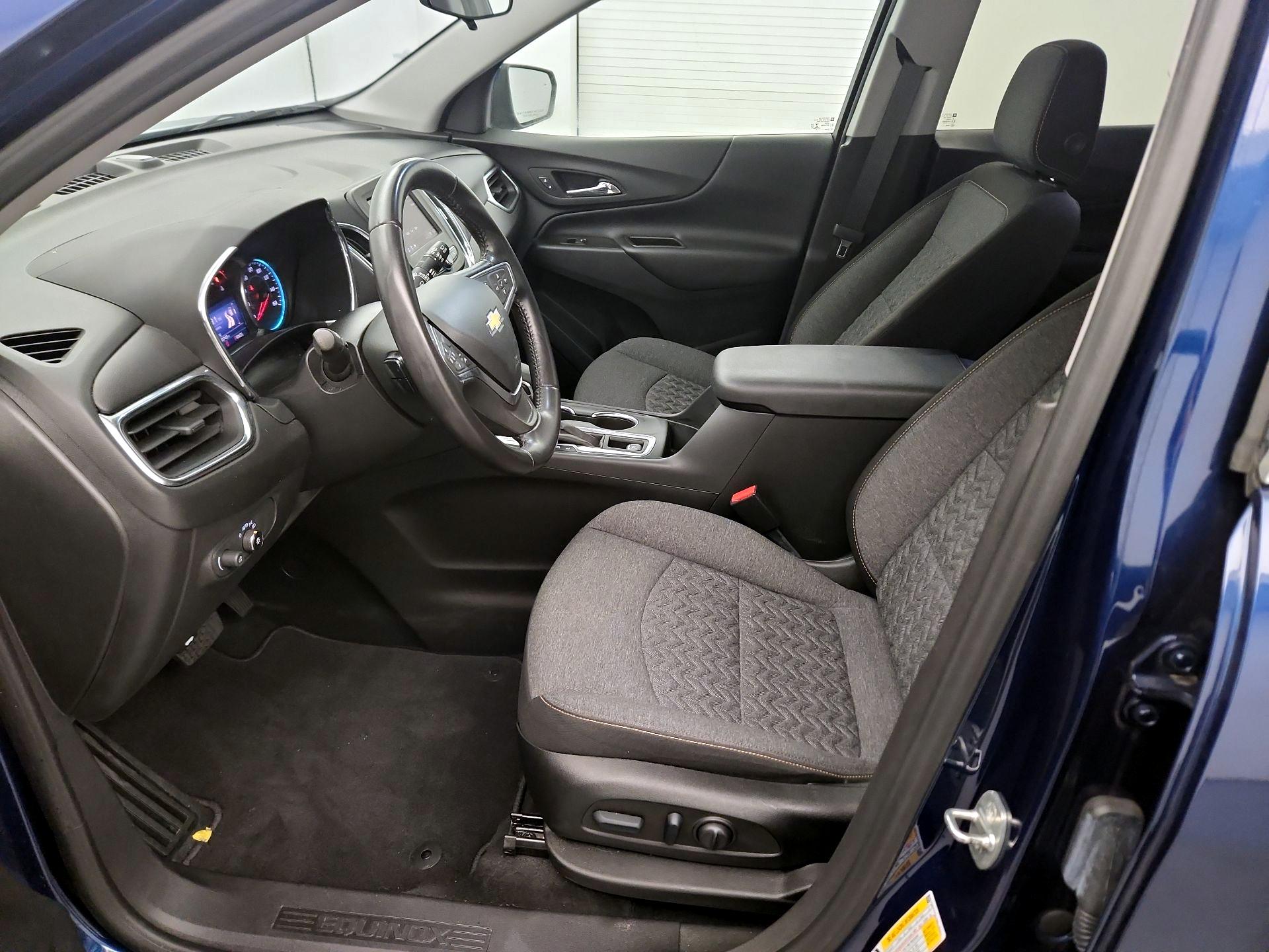 Thumbnail: 2022 Chevrolet Equinox - 11