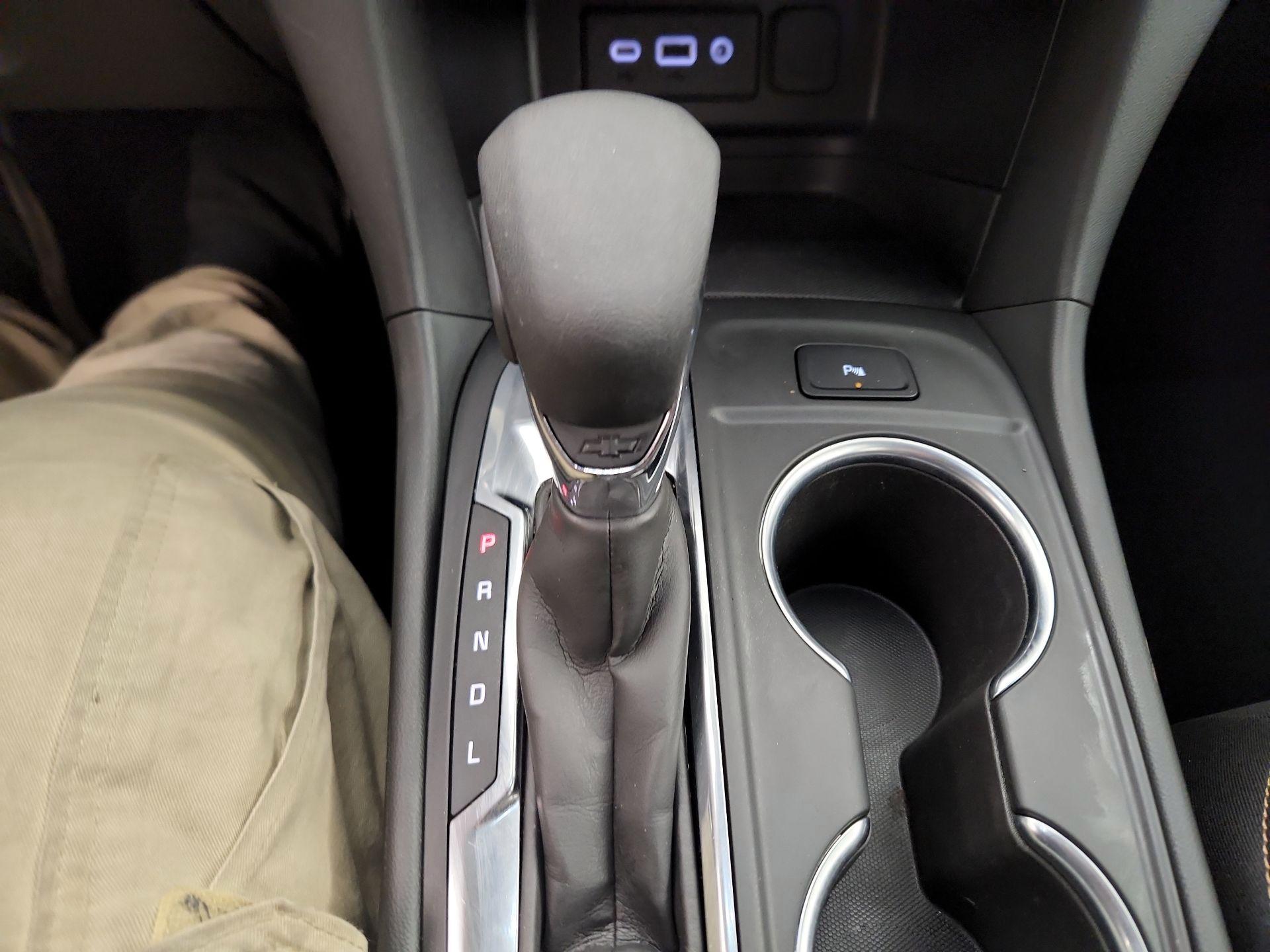 Thumbnail: 2022 Chevrolet Equinox - 18