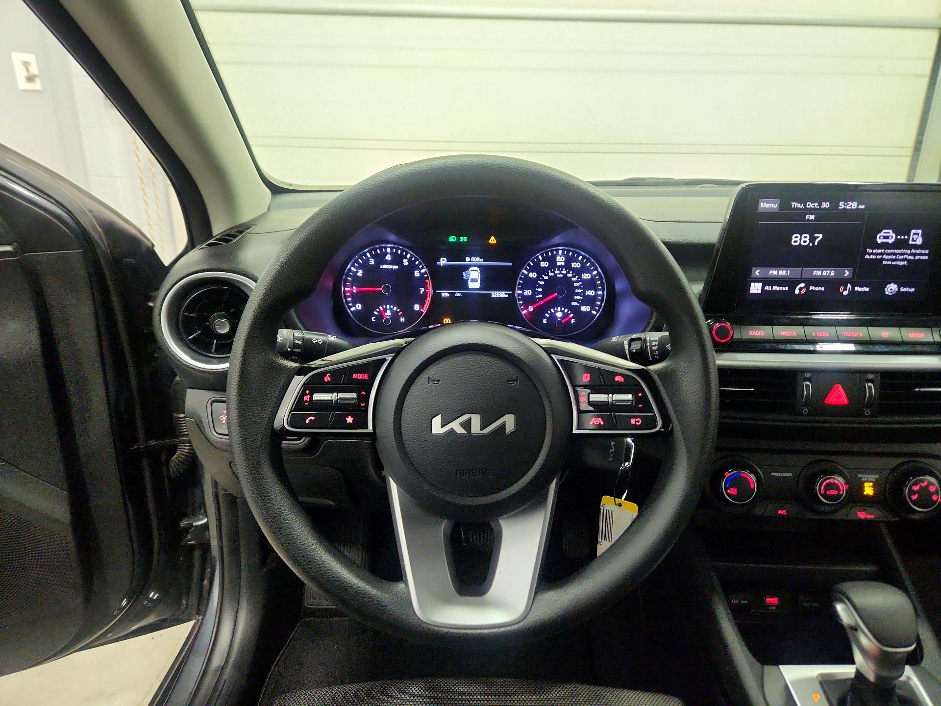 Thumbnail: 2023 Kia Forte - 10