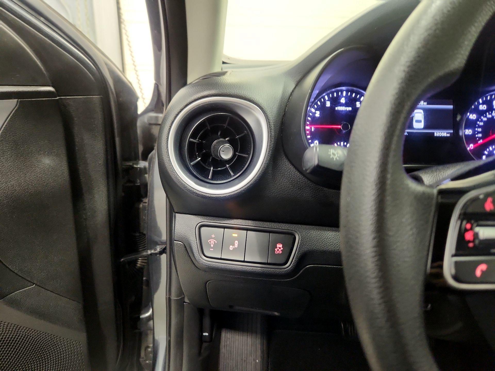 Thumbnail: 2023 Kia Forte - 13