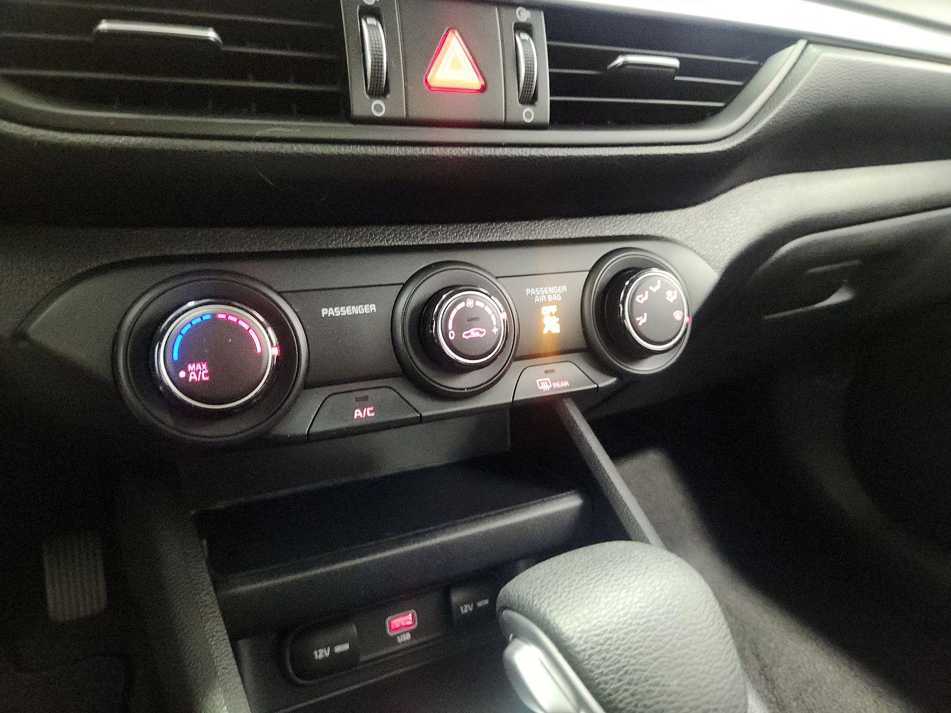 Thumbnail: 2023 Kia Forte - 16