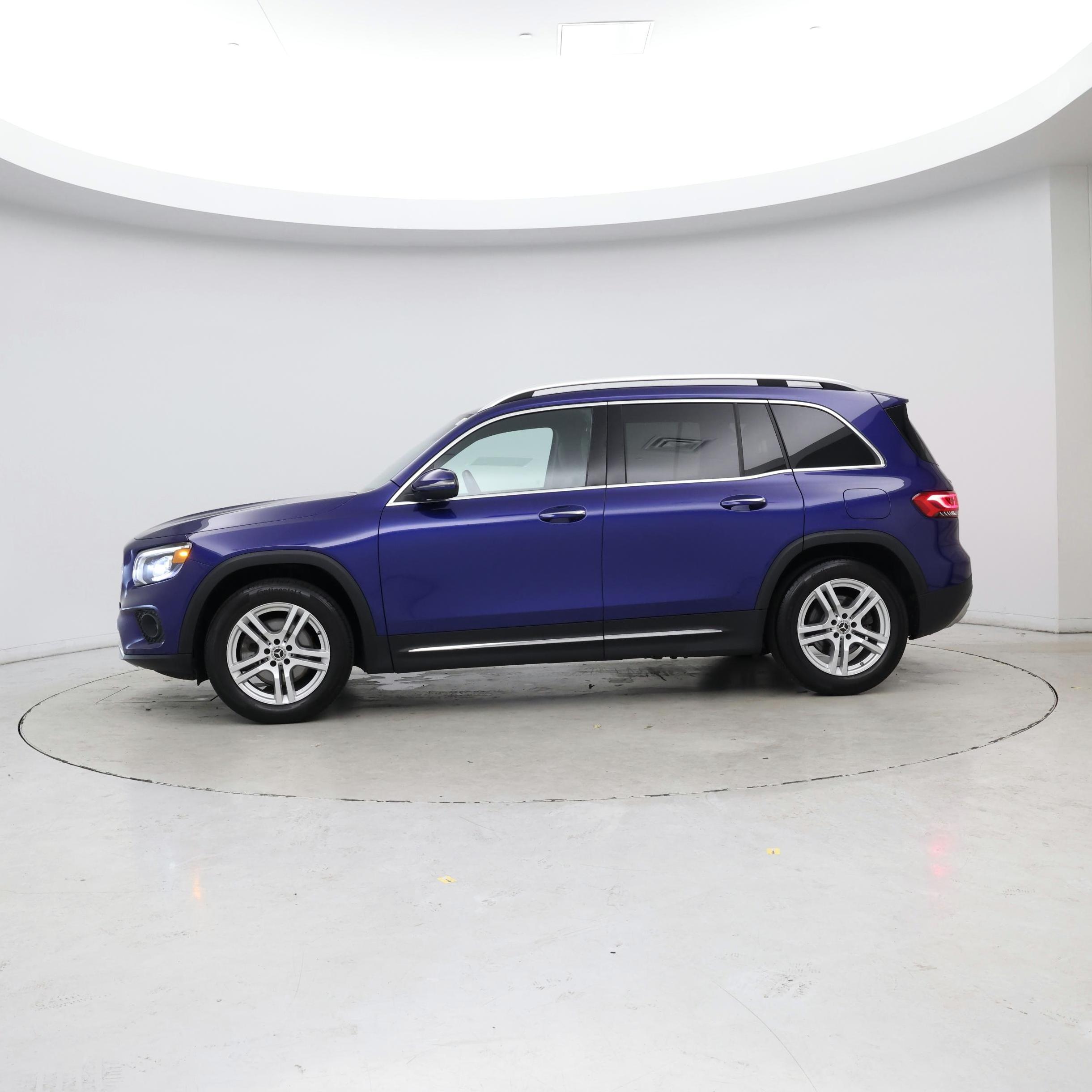 Thumbnail: 2022 Mercedes-Benz GLB - 3