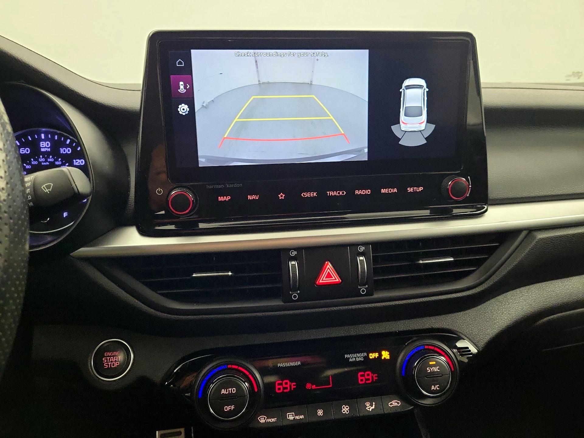 Thumbnail: 2023 Kia Forte - 14