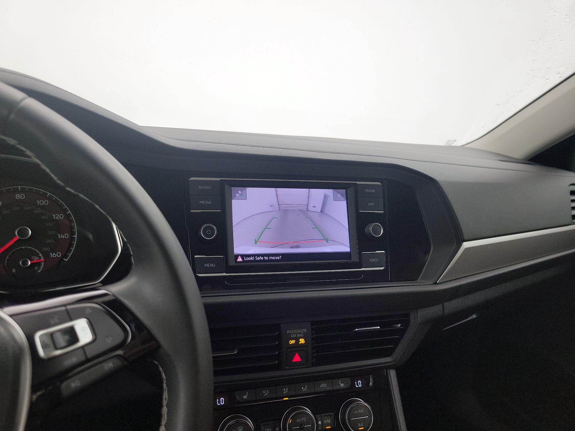 Thumbnail: 2021 Volkswagen Jetta - 14