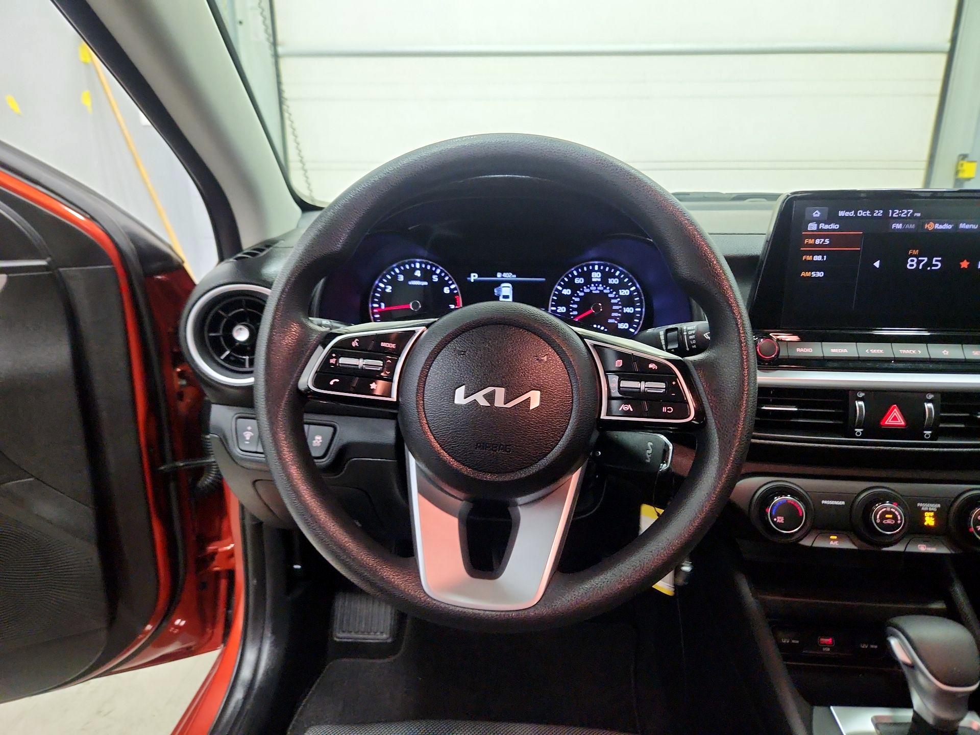 Thumbnail: 2023 Kia Forte - 10