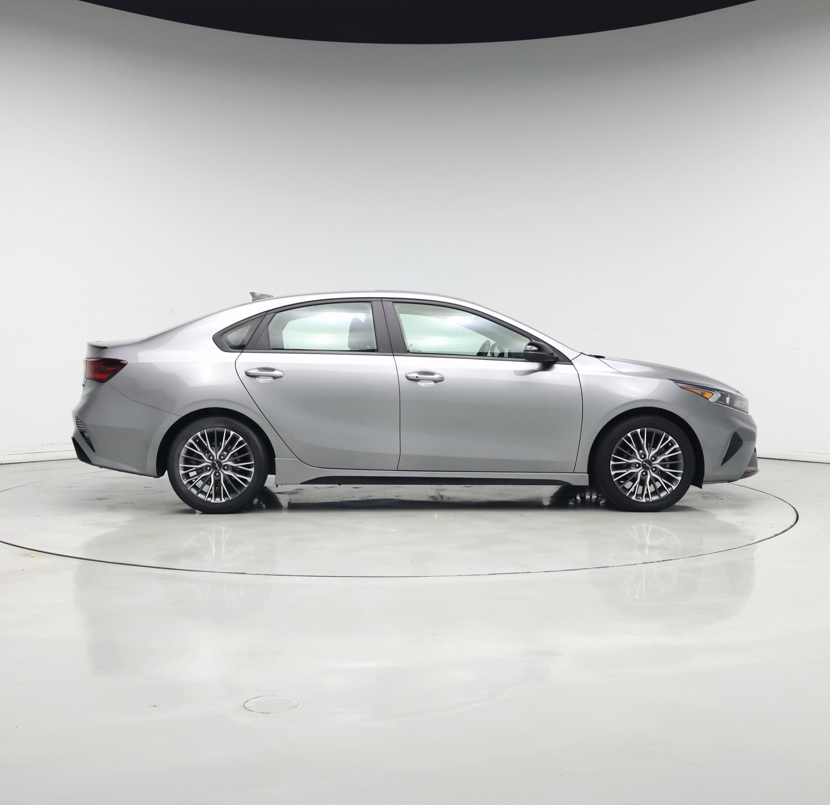 Thumbnail: 2022 Kia Forte - 7
