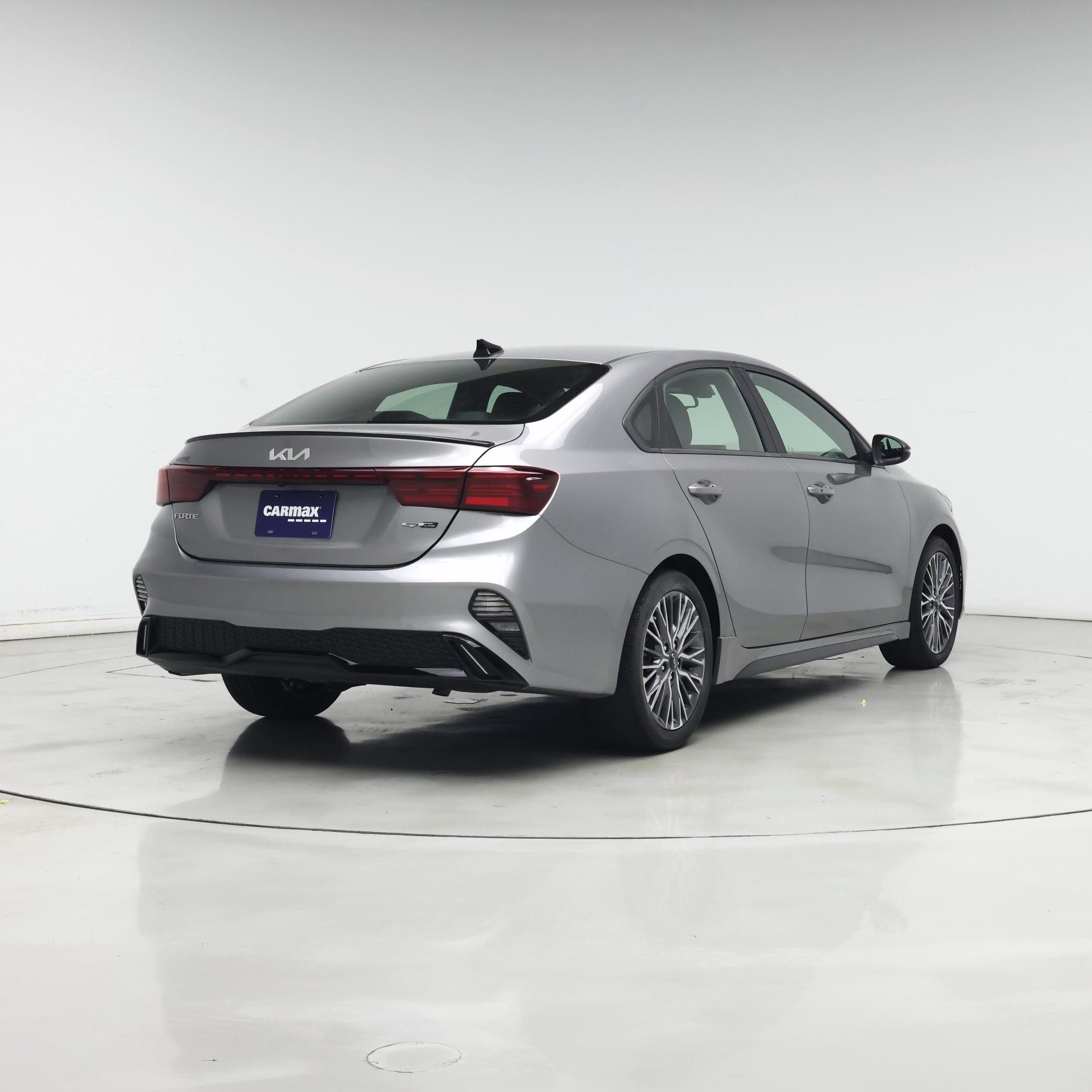Thumbnail: 2022 Kia Forte - 8