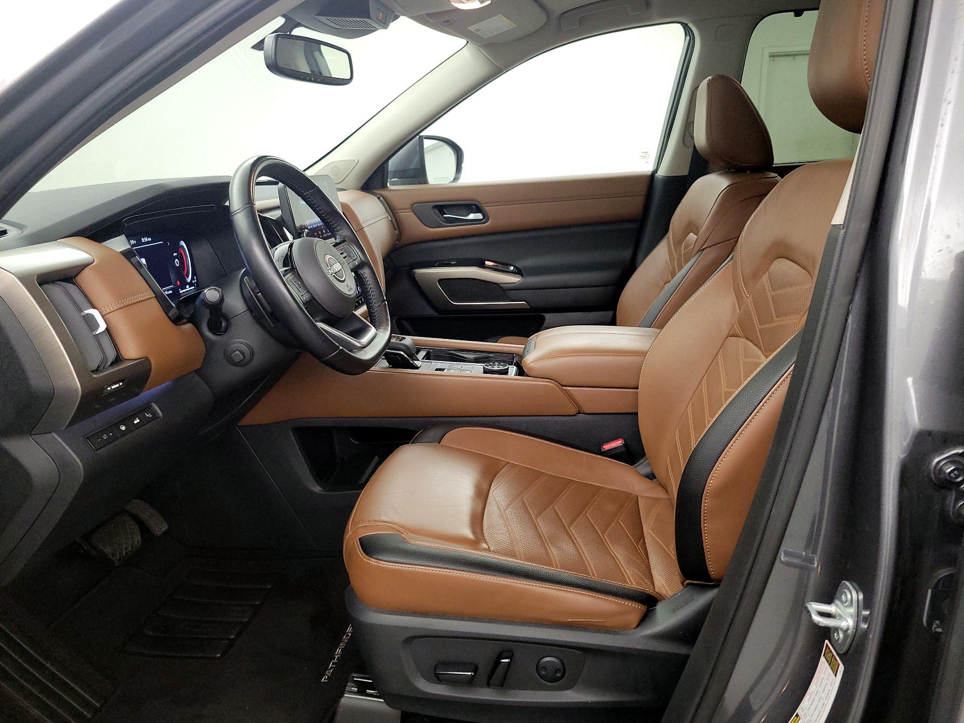 Thumbnail: 2022 Nissan Pathfinder - 11