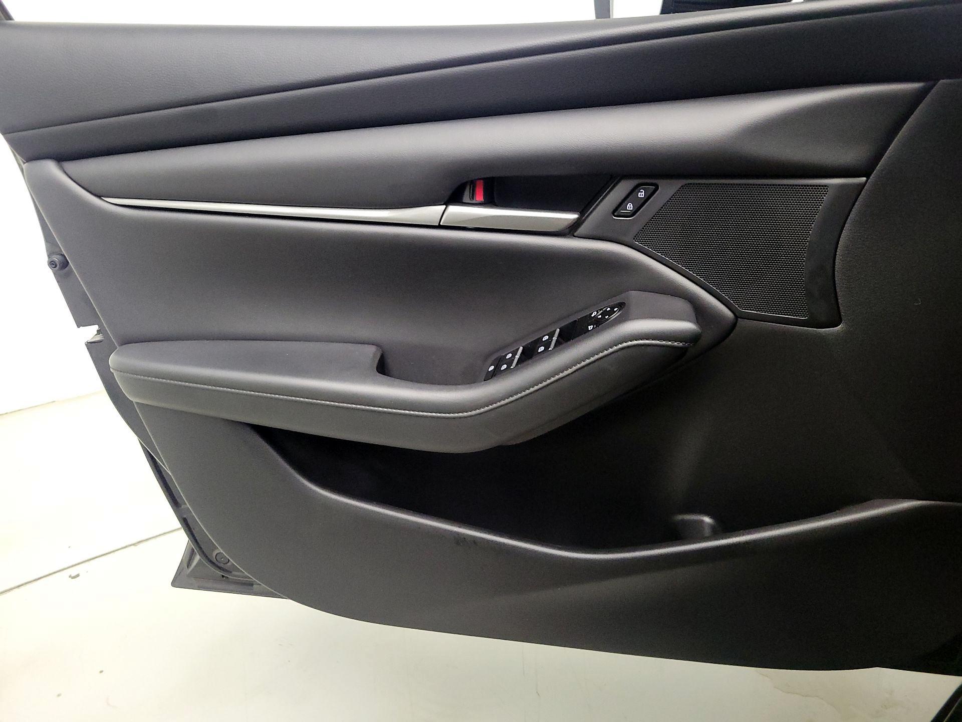 Thumbnail: 2022 Mazda Mazda3 - 12