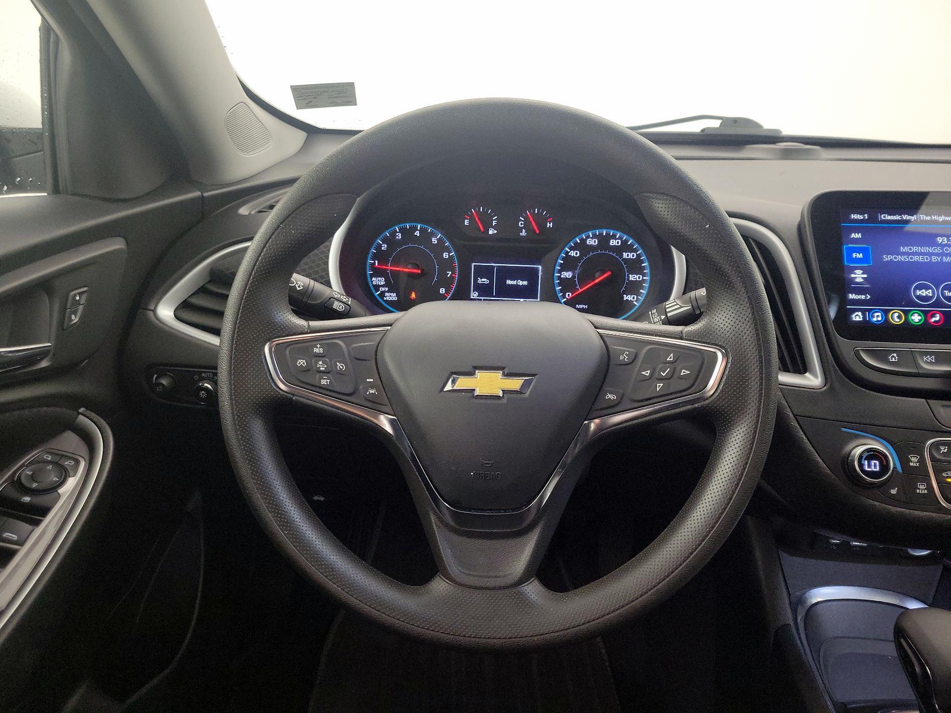 Thumbnail: 2023 Chevrolet Malibu - 10
