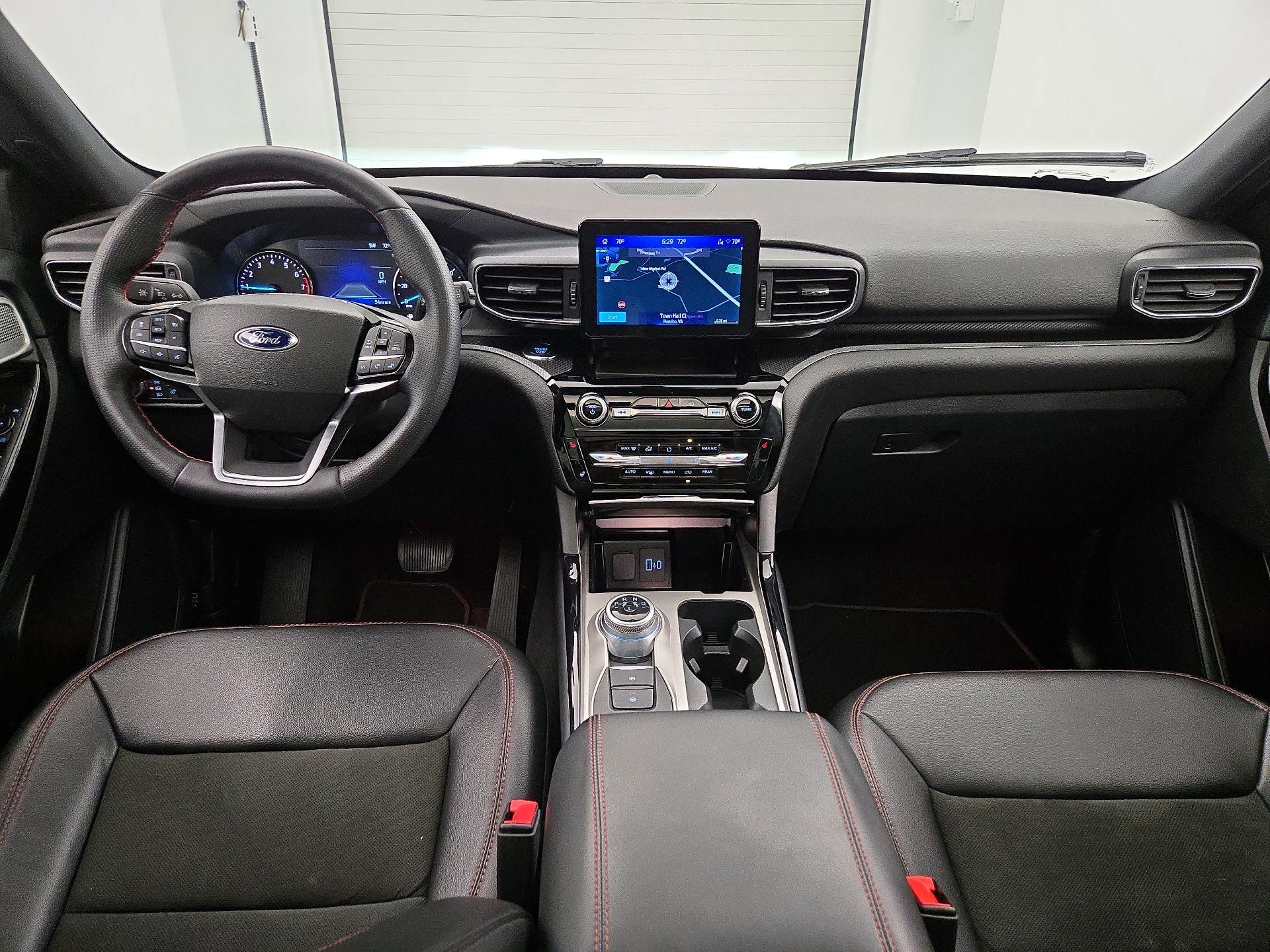 Thumbnail: 2022 Ford Explorer - 9