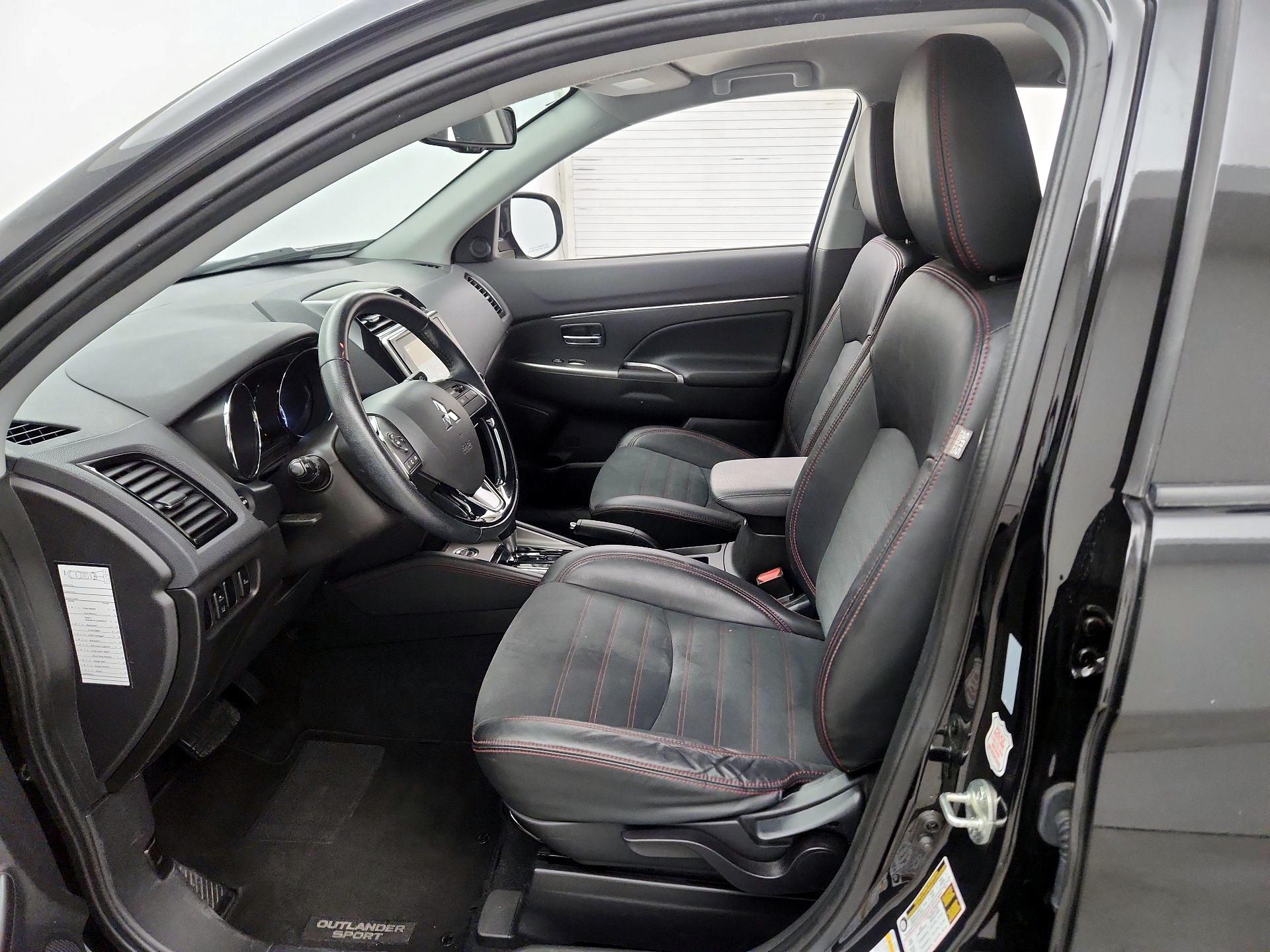 Thumbnail: 2022 Mitsubishi Outlander Sport - 11