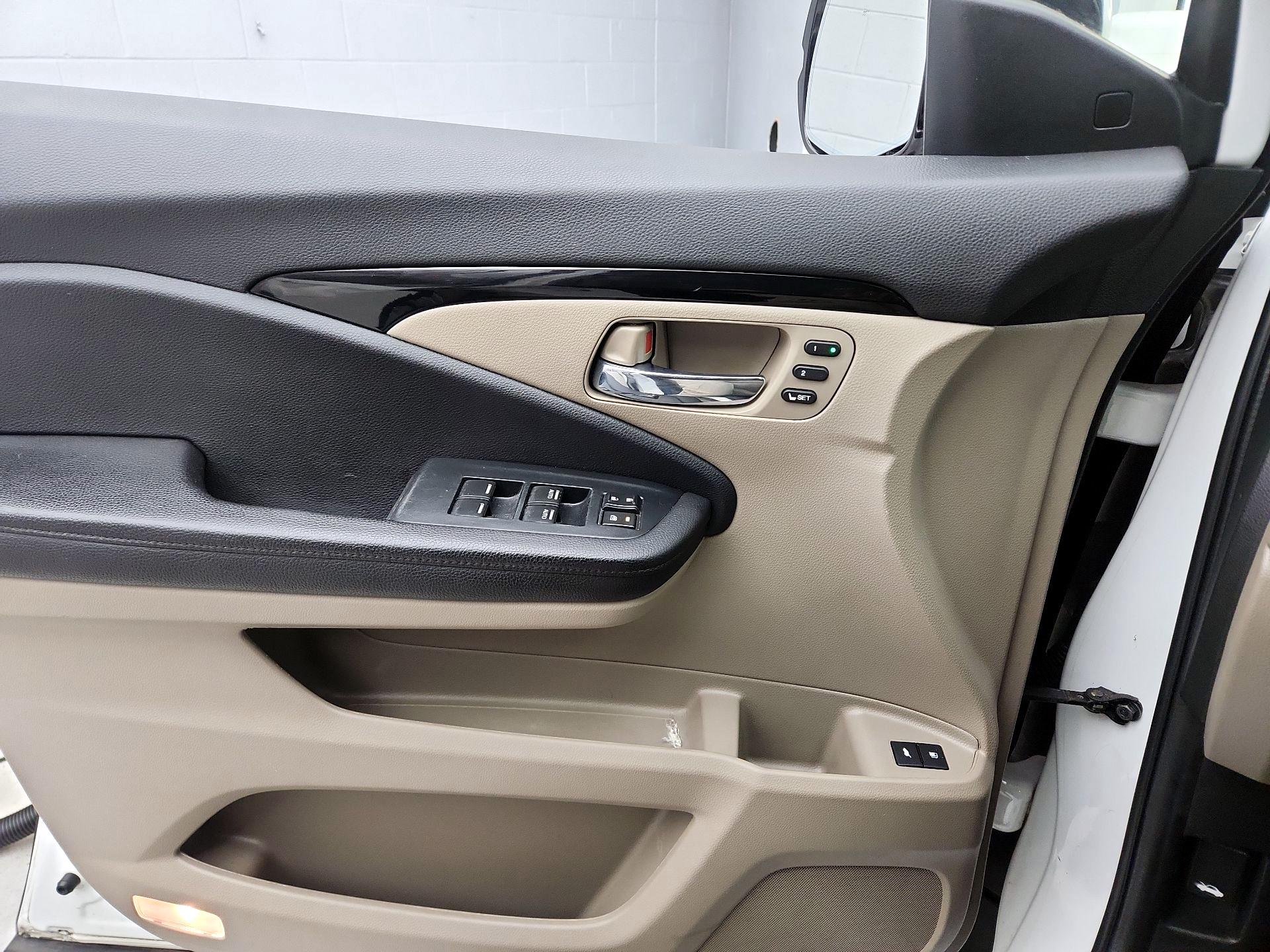 Thumbnail: 2022 Honda Pilot - 12