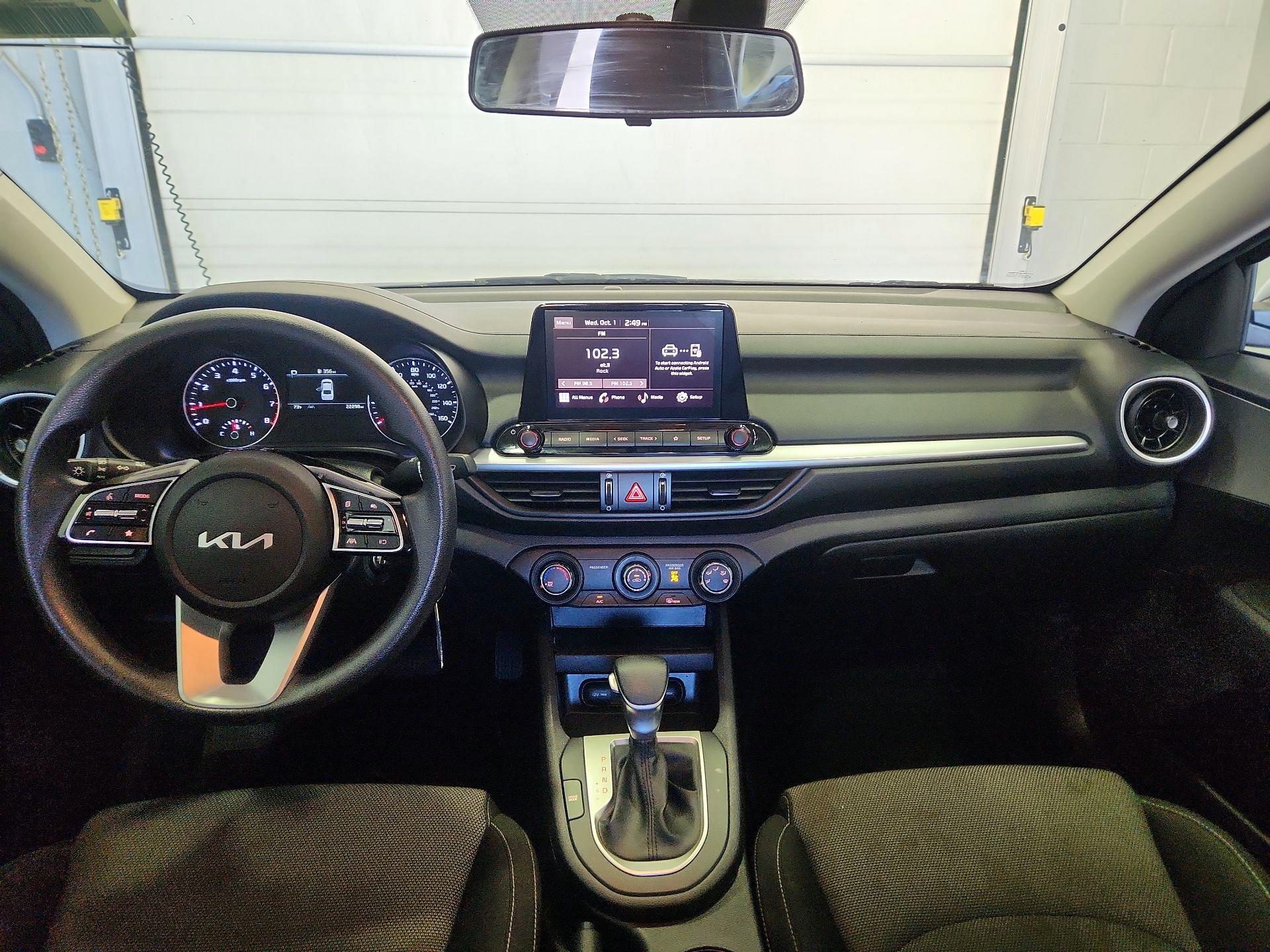 Thumbnail: 2022 Kia Forte - 9