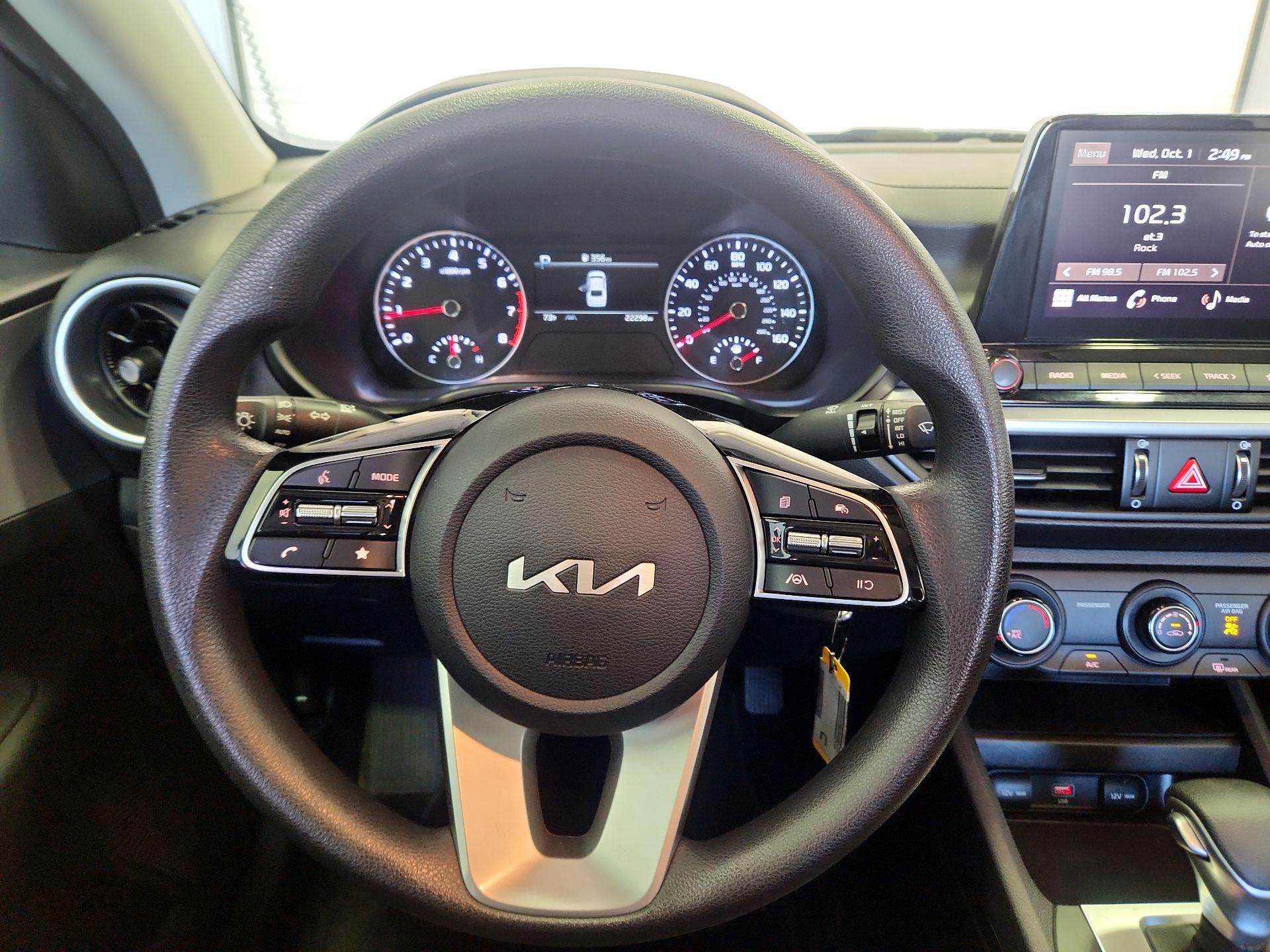 Thumbnail: 2022 Kia Forte - 10