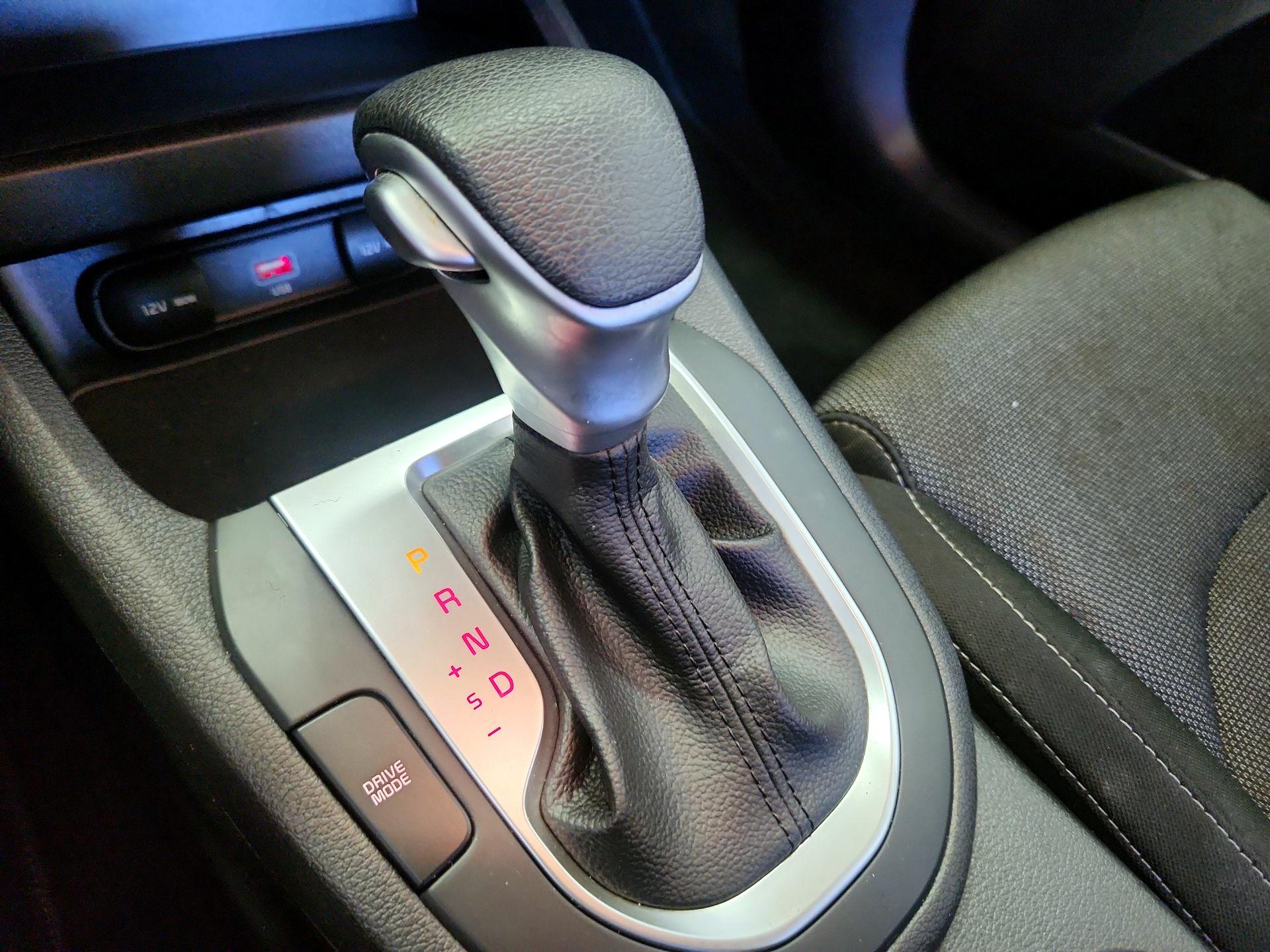 Thumbnail: 2022 Kia Forte - 17