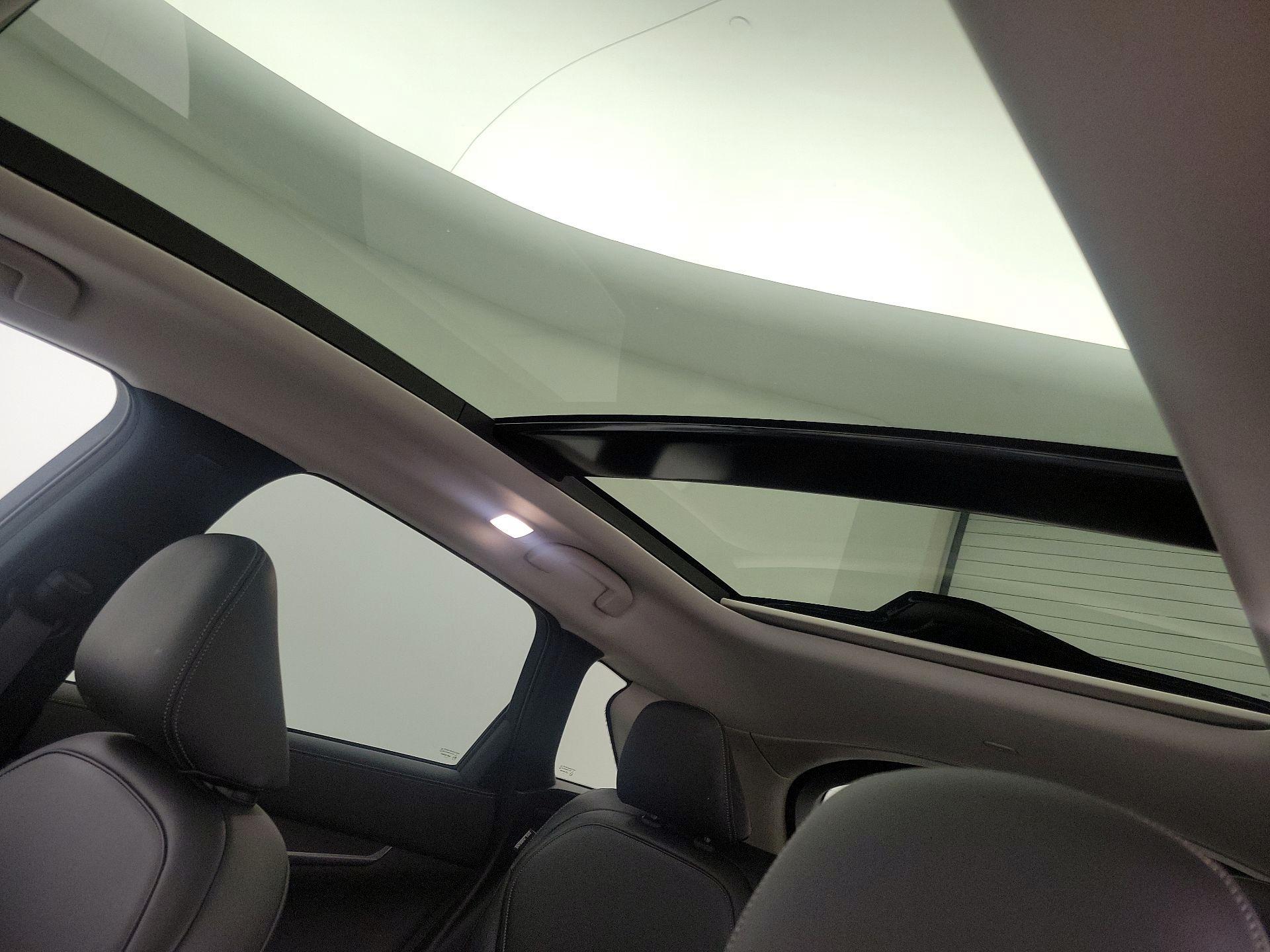 Thumbnail: 2022 INFINITI QX50 - 19