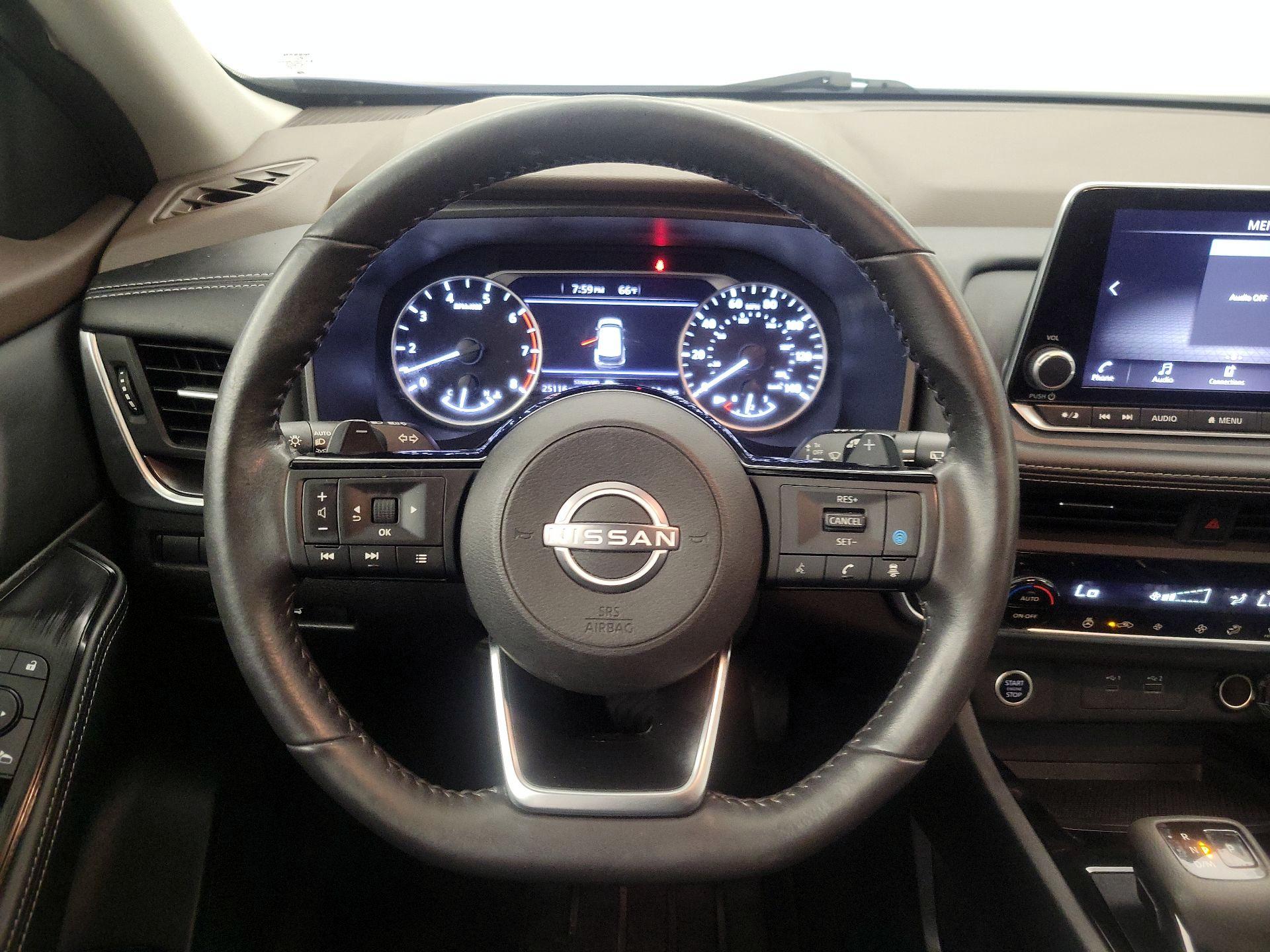 Thumbnail: 2023 Nissan Rogue - 10