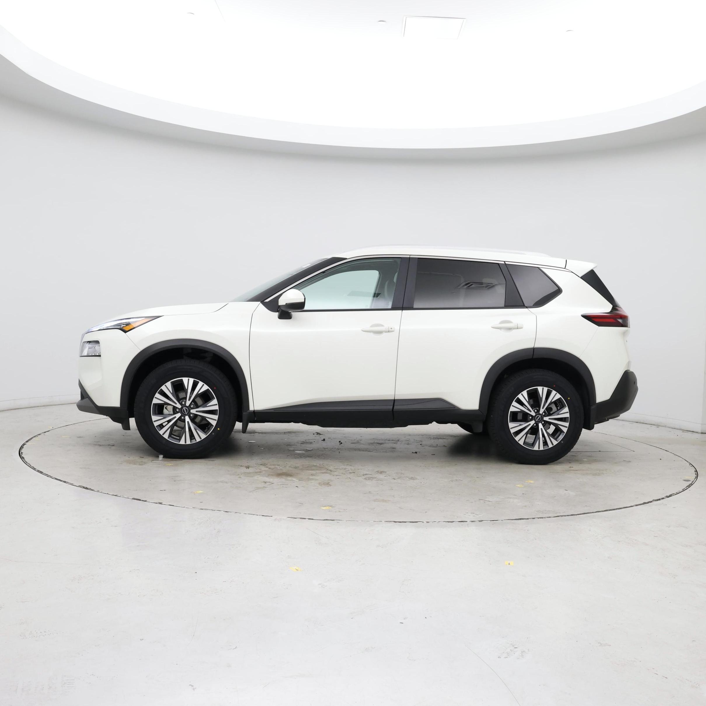 Thumbnail: 2022 Nissan Rogue - 3