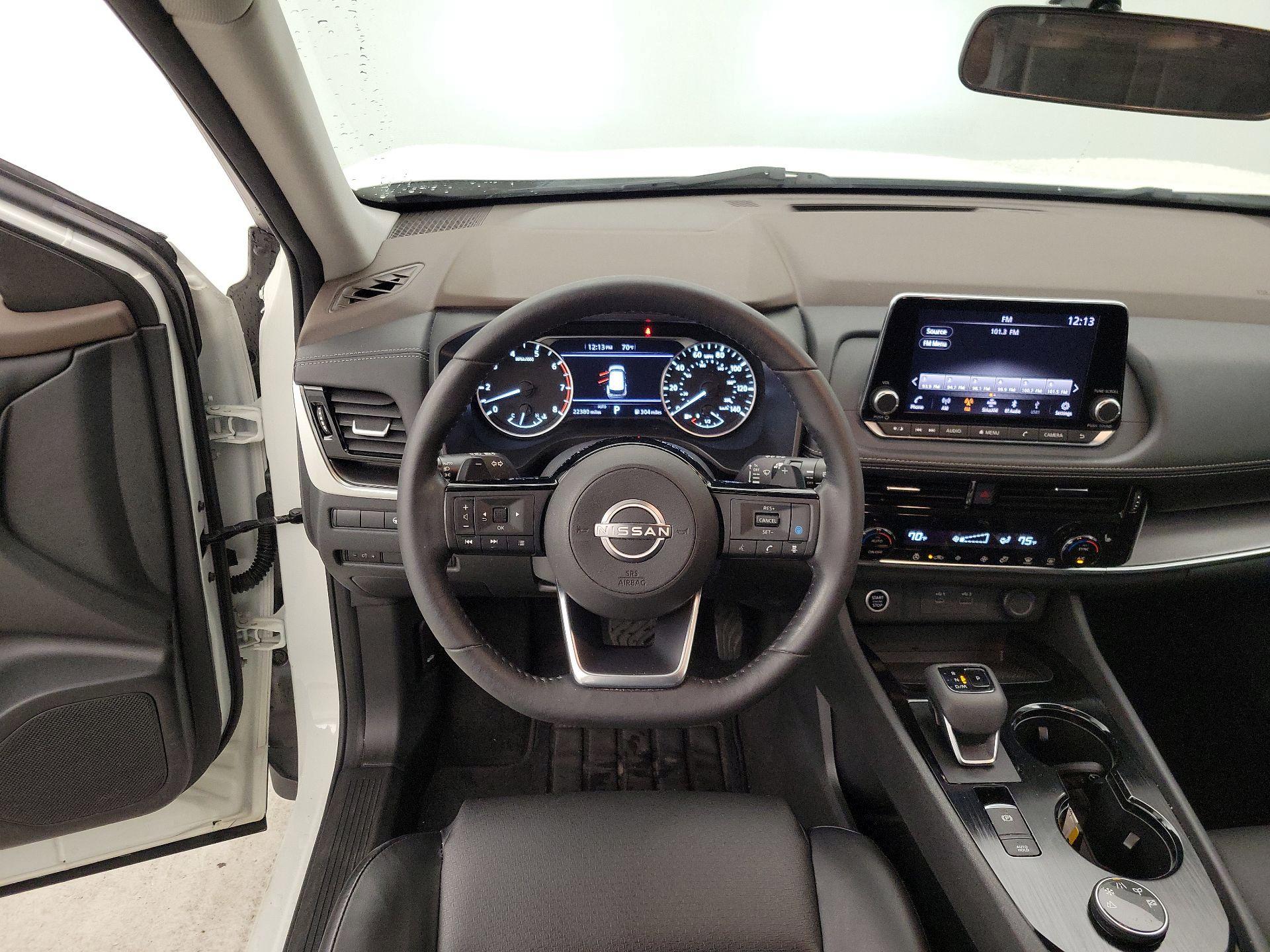 Thumbnail: 2022 Nissan Rogue - 10