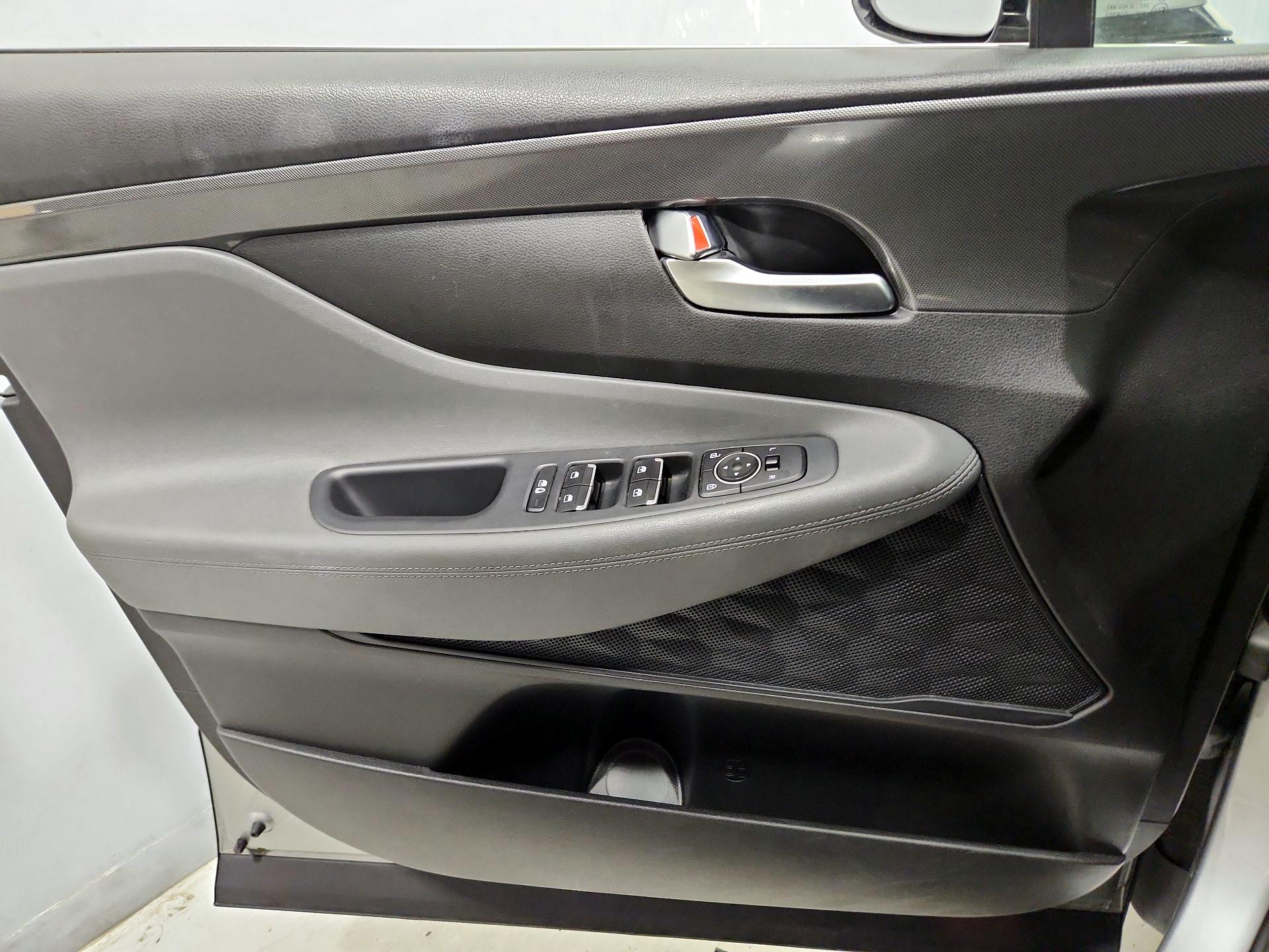 Thumbnail: 2023 Hyundai Santa Fe - 12