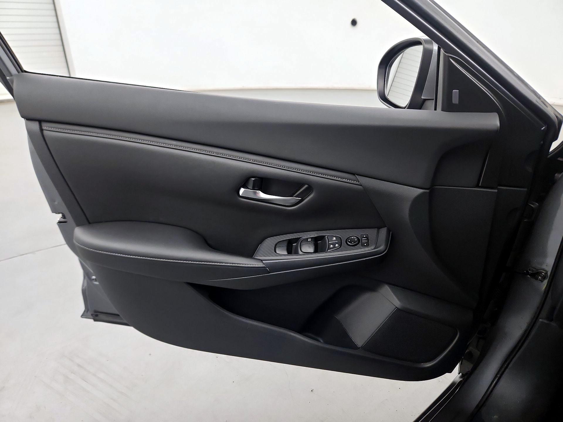 Thumbnail: 2021 Nissan Sentra - 12