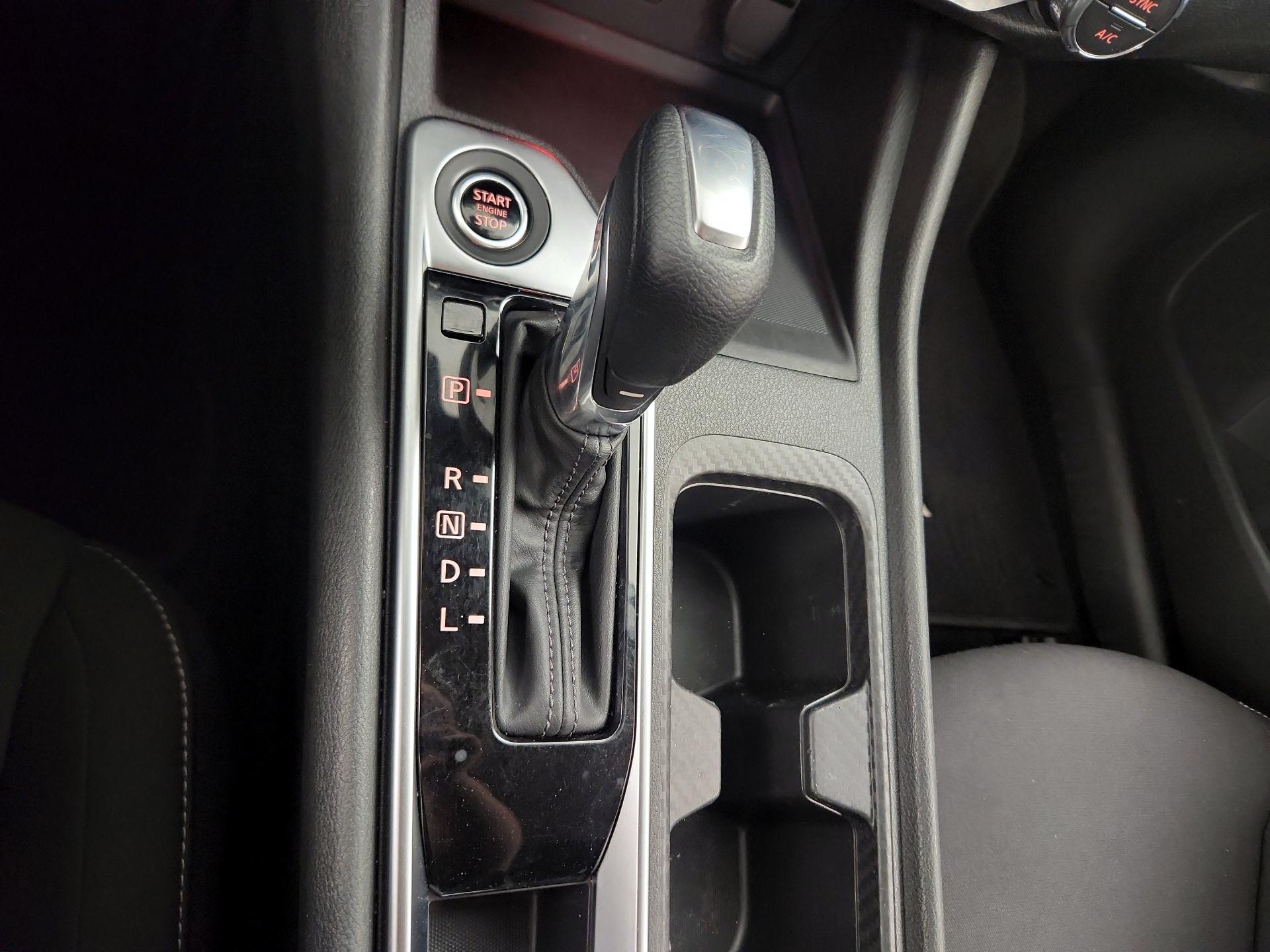 Thumbnail: 2021 Nissan Sentra - 17